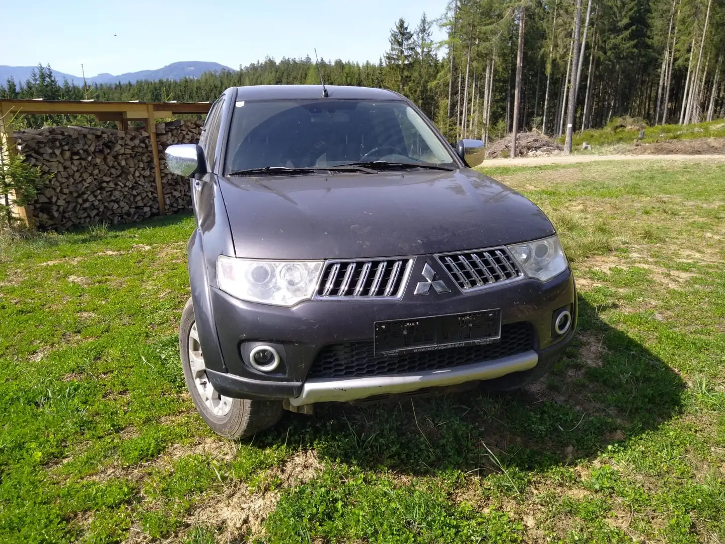 Mitsubishi L200 Intense Plus  DI-D 2,5 HP Grey - 2