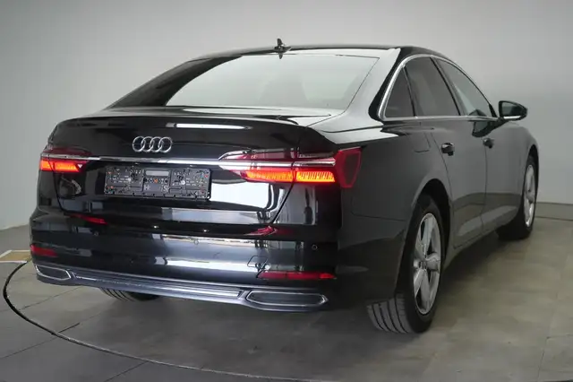 Audi A6 view 4
