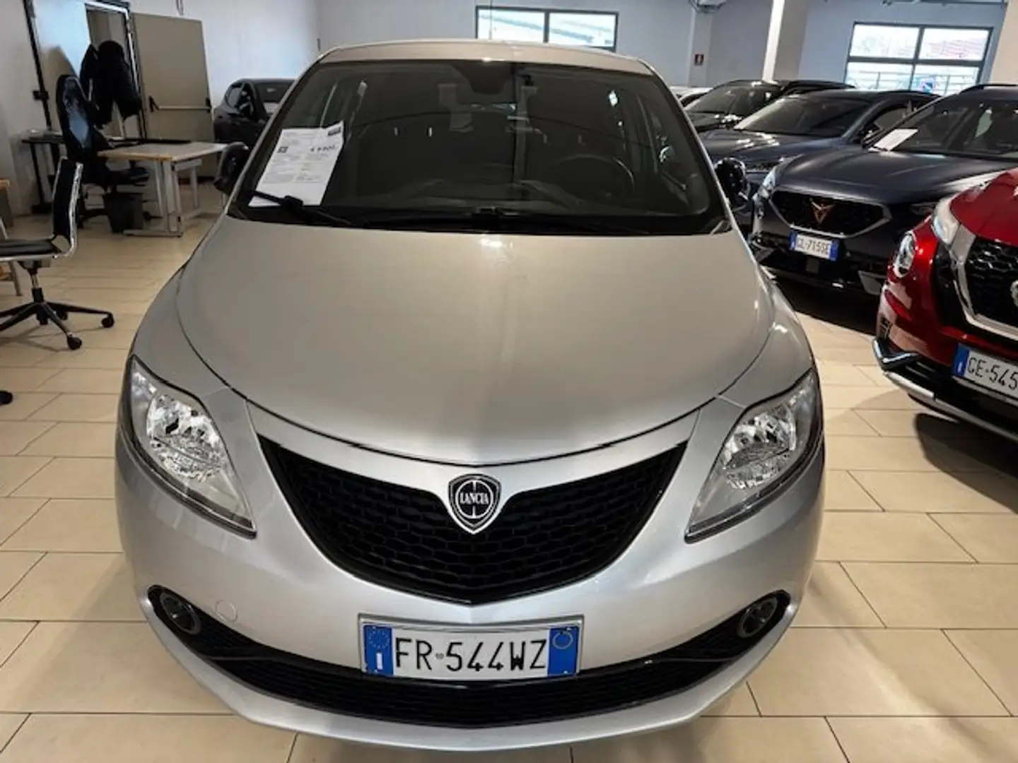 Lancia Ypsilon 1.2 Gold 69cv E6B Argento - 2
