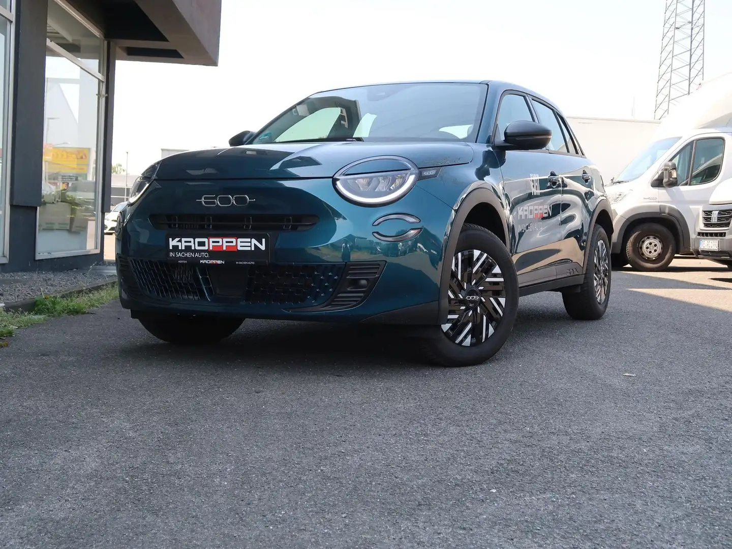 Fiat 600 Hybrid 1.2 DCT Navi PDC *125 Jahre Edition* Grün - 2