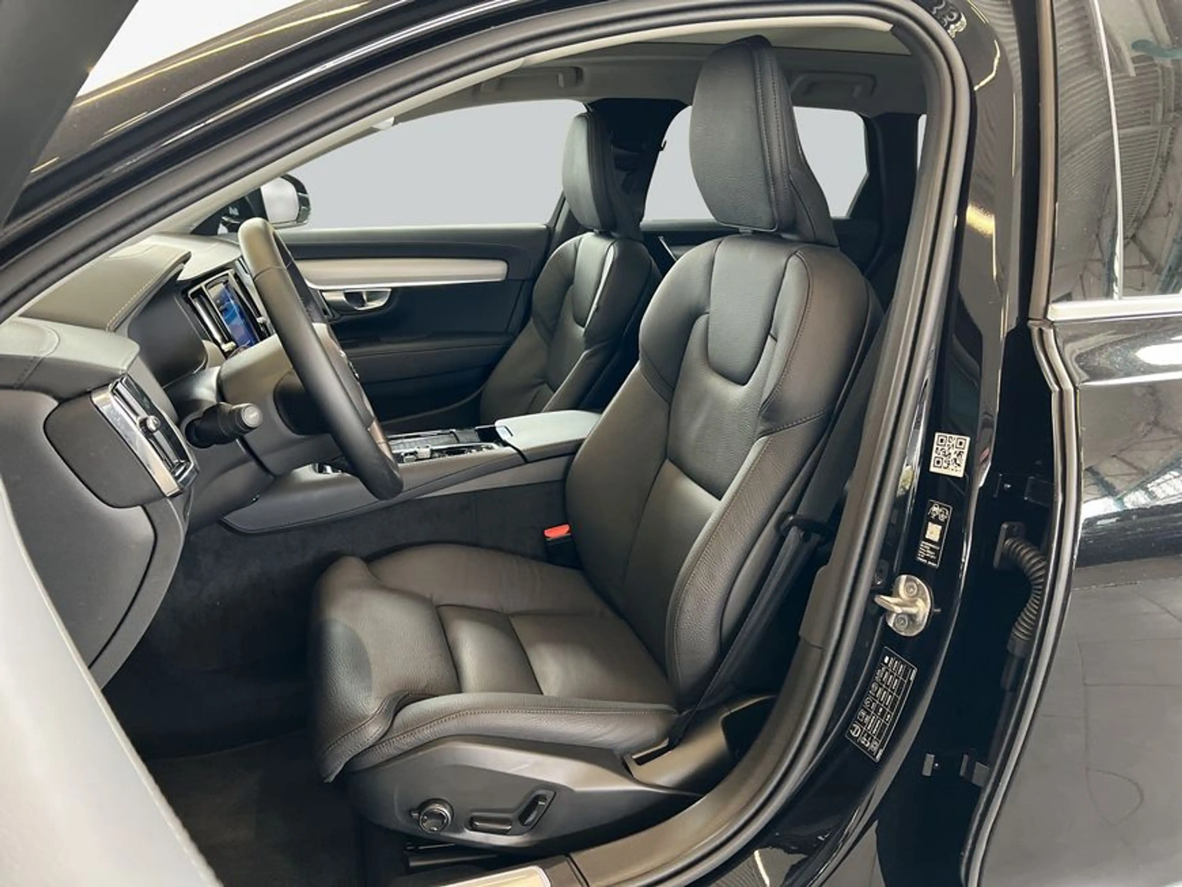 Volvo V90 T6 Plug-in Hybrid AWD Plus-Bright Glasd Head-U — photo 11