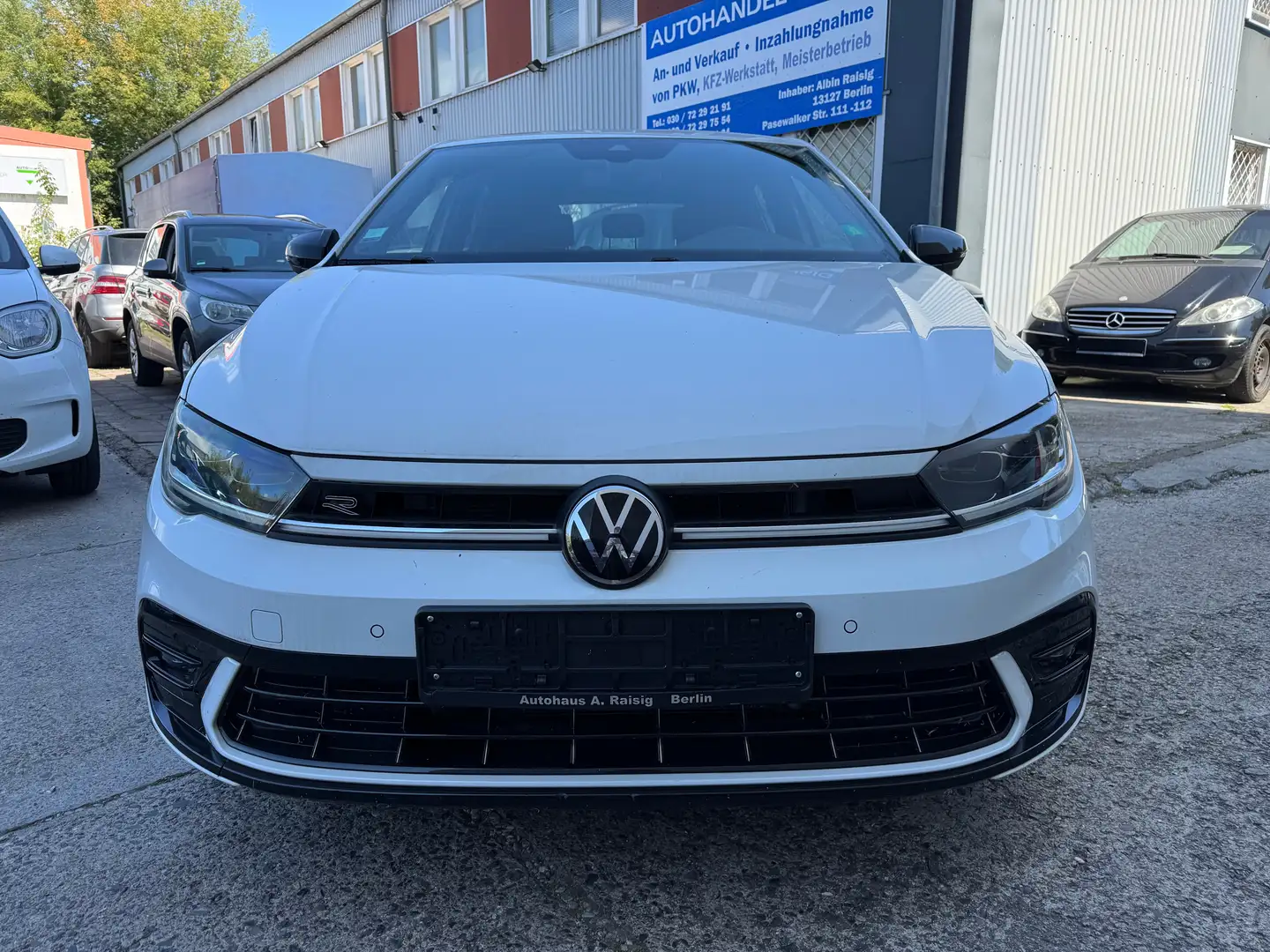 Volkswagen Polo 1.0L R-Line TÜV NEU Weiß - 2