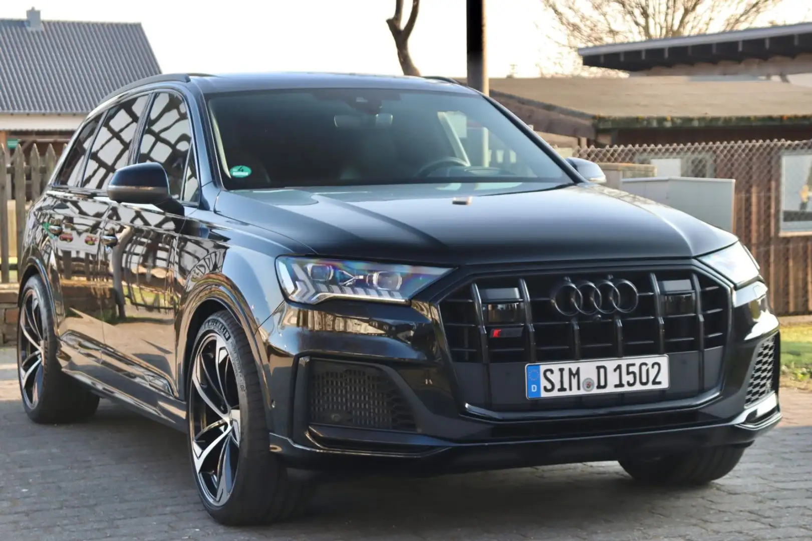 Audi SQ7 4.0TFSI quattro competition plus 100% VOLL Zwart - 2