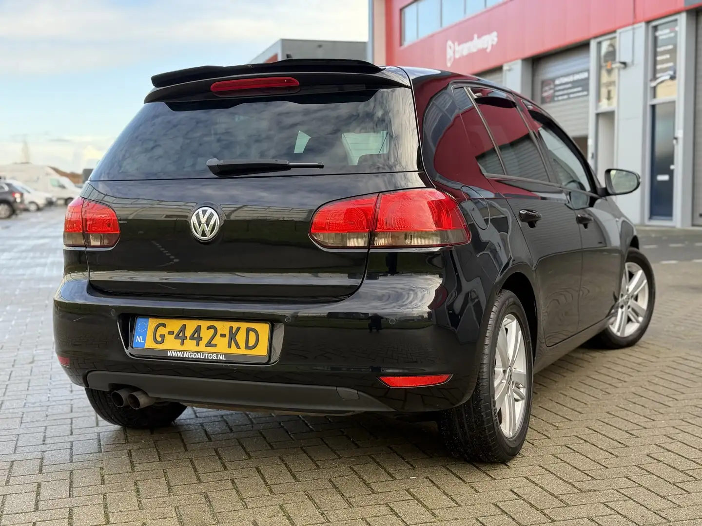 Volkswagen Golf 1.4 TSI Highline Zwart - 2