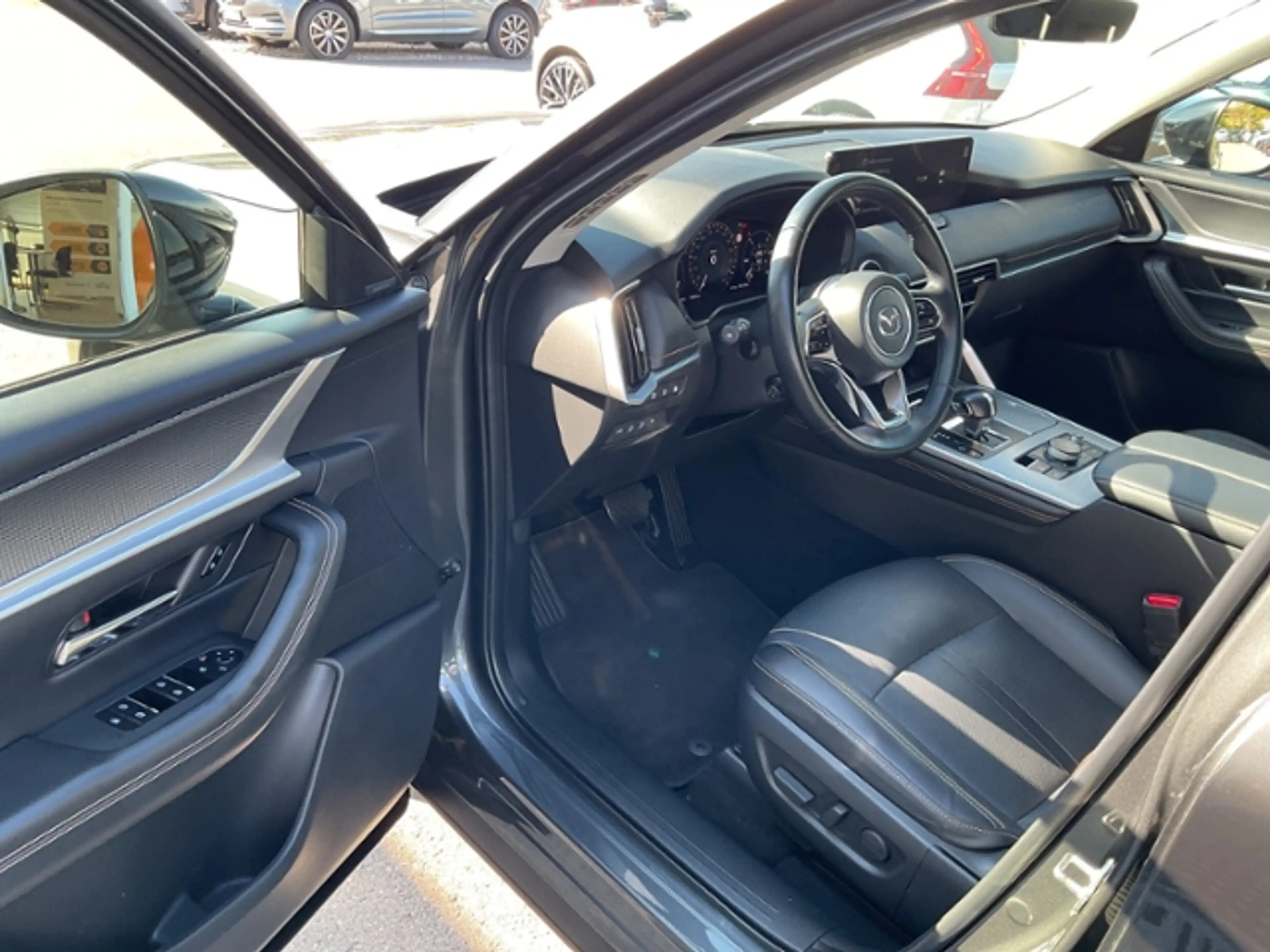 Mazda CX-60 2,5 Homura PHEV AWD AHK PANO ACC HUD — photo 15