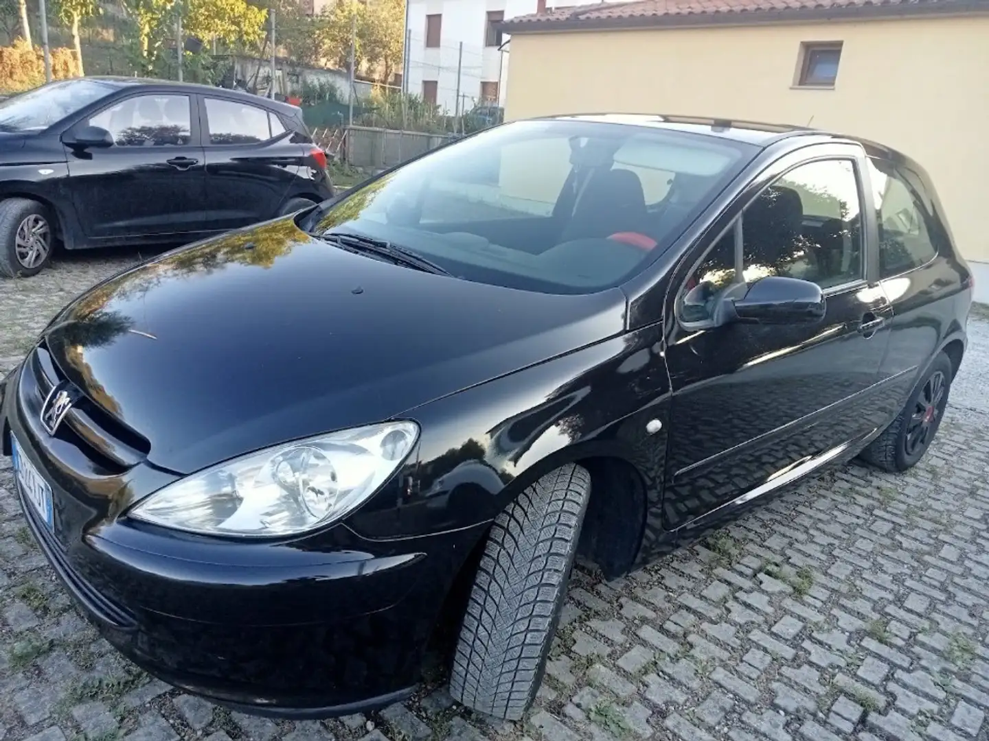 Peugeot 307 1.4 HDi Turbo Diesel Schwarz - 1