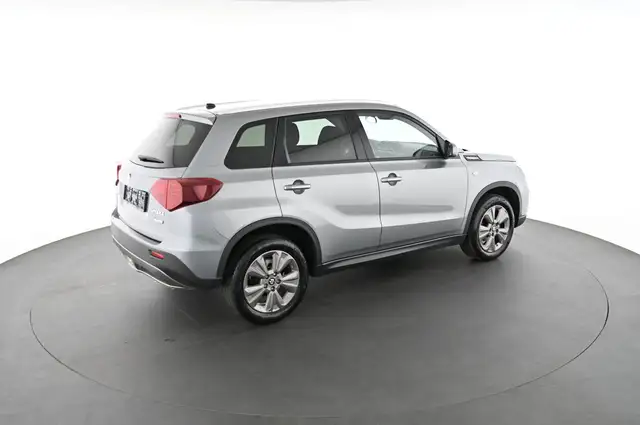 Suzuki Vitara view 4