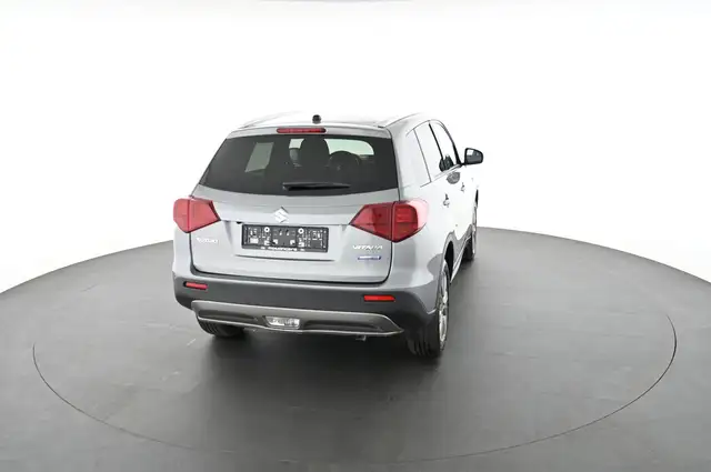 Suzuki Vitara view 12