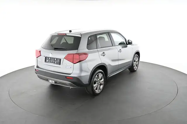 Suzuki Vitara view 2