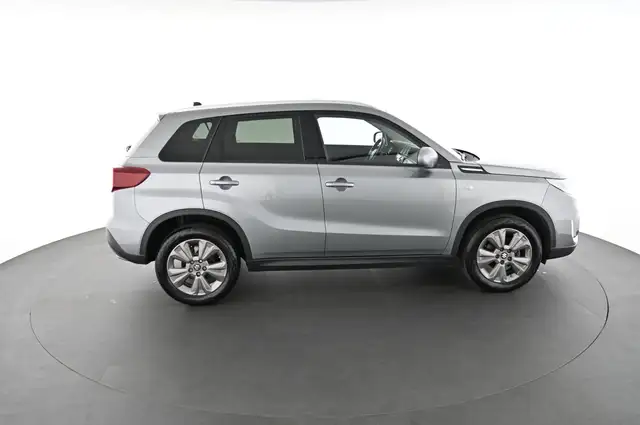 Suzuki Vitara view 6