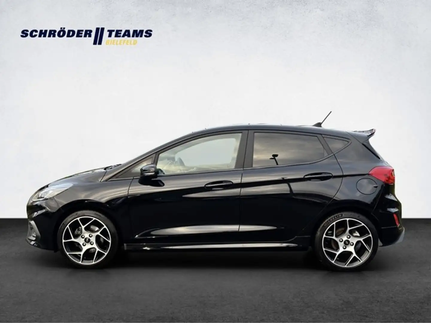 Ford Fiesta 1.5 EcoBoost ST PERFORMANCE/PANO Zwart - 2