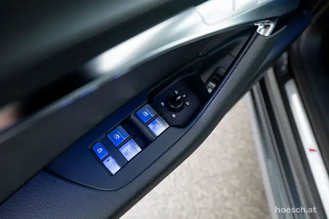 Audi A7 SB 50 TFSI e quattro S-LINE BLACK 21er SITZLÜFT L Ansicht 25