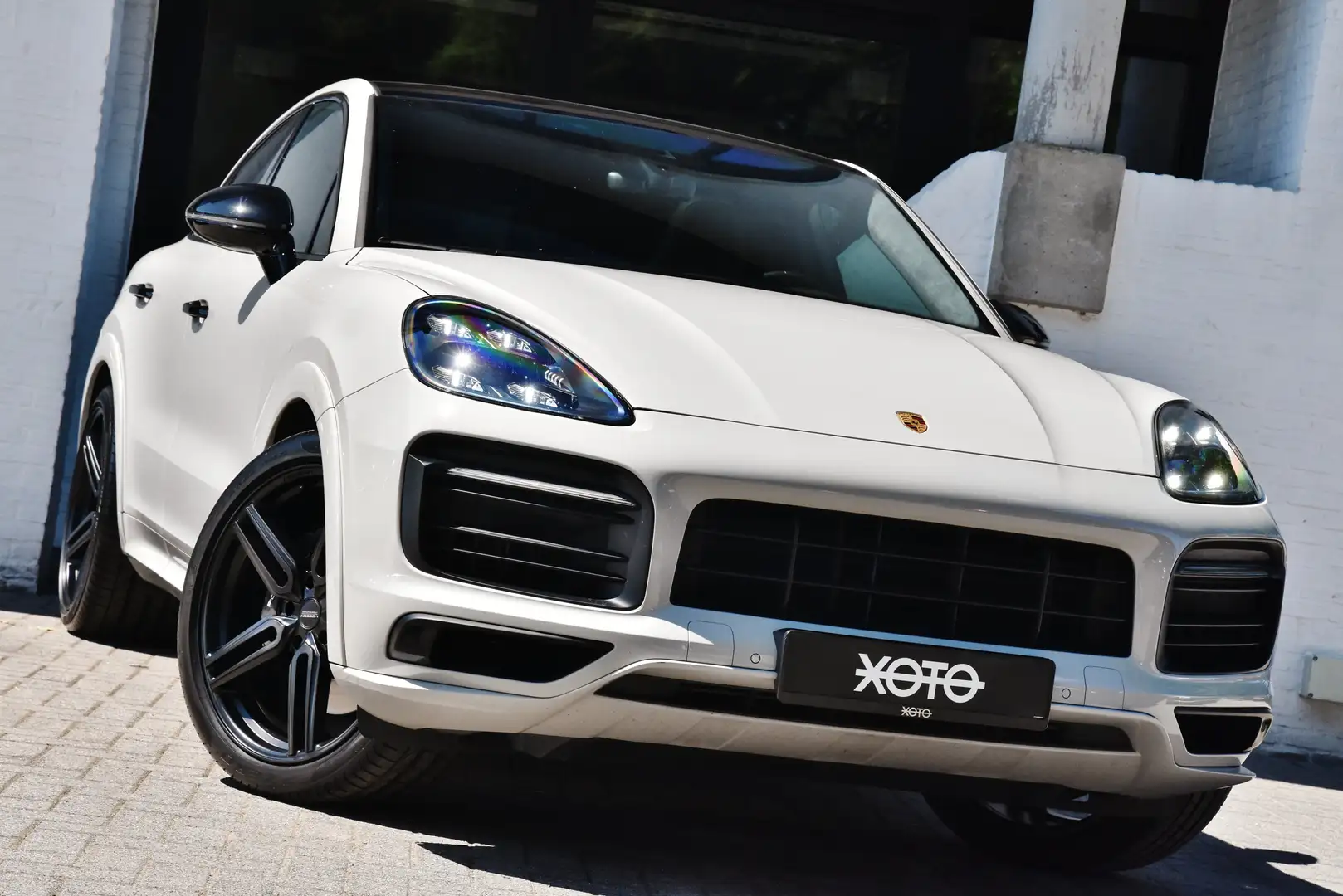 Porsche Cayenne COUPE 4.0 BI-TURBO V8 GTS ***1HD./BELGIAN CAR*** Grey - 2
