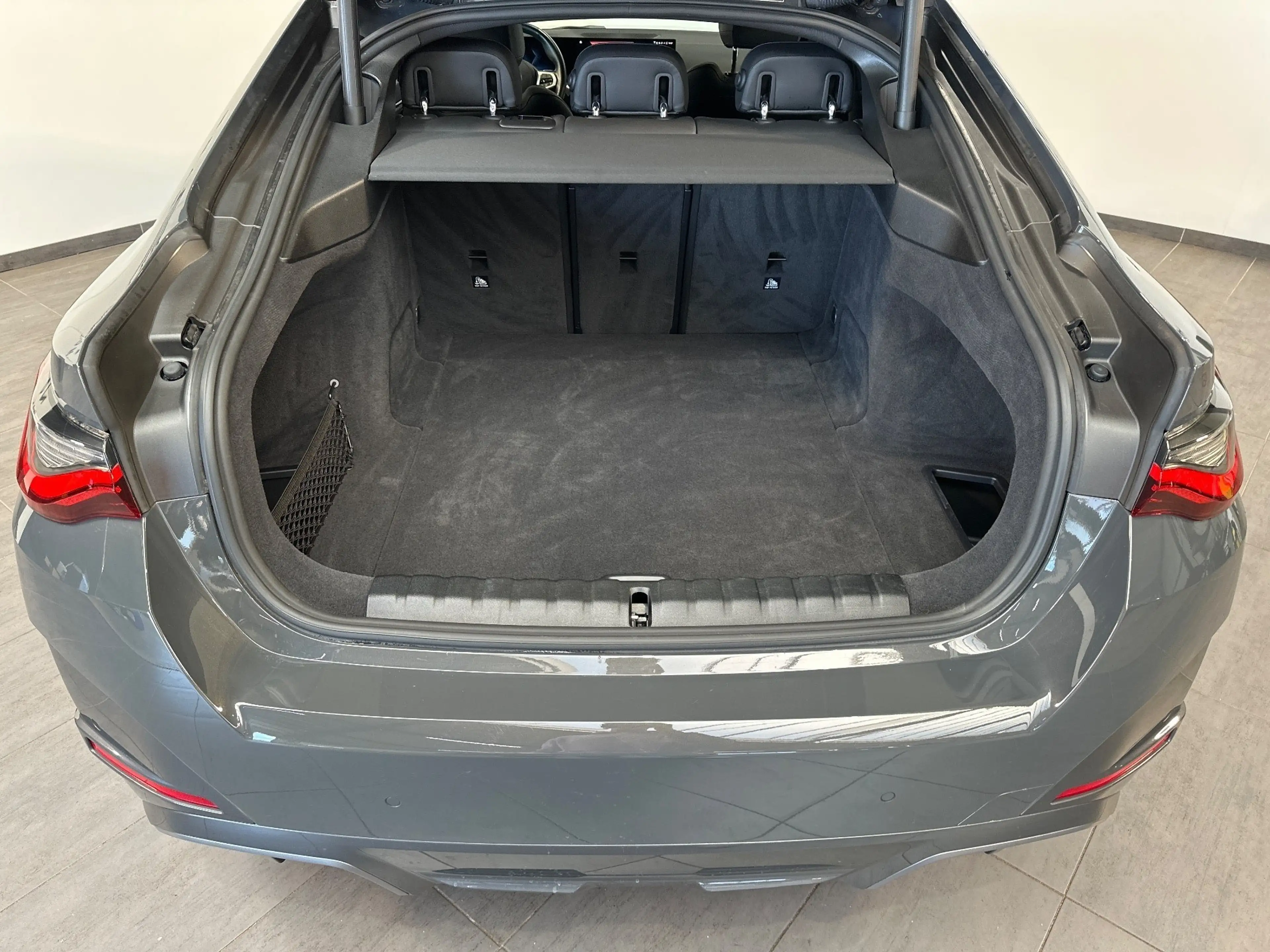 BMW i4 eDrive40 Gran Coupe M-Sport NAV+LED+KAM+SHZ+DAB — photo 6