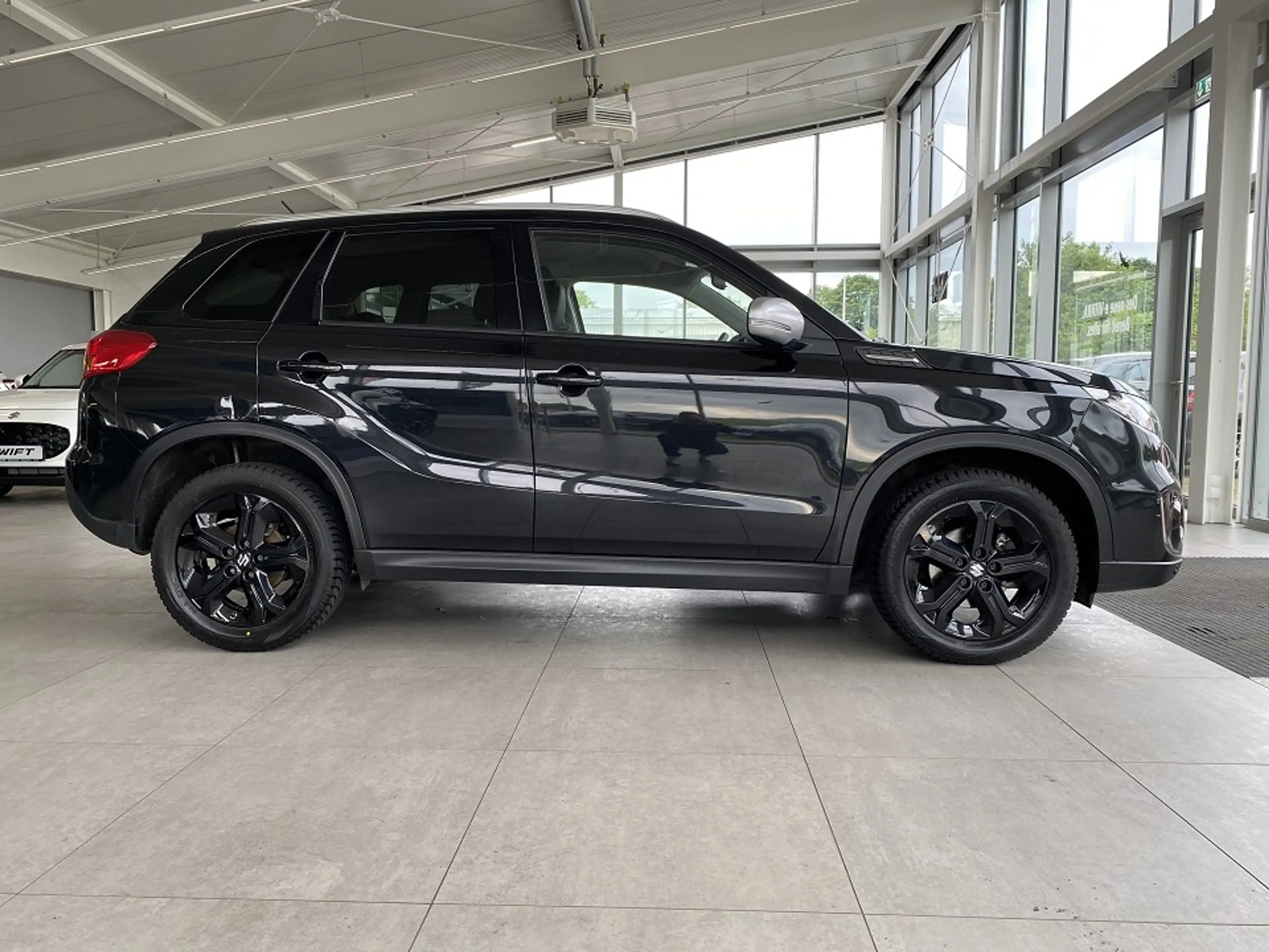 Suzuki Vitara S 1.4 Boosterjet AUTOMATIK NAVI KAM ACC LED AHK — photo 8