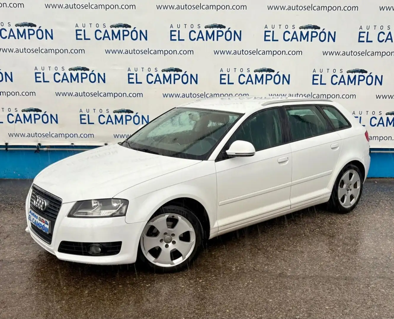 Audi A3 Sportback 1.9TDI Attraction Blanco - 1