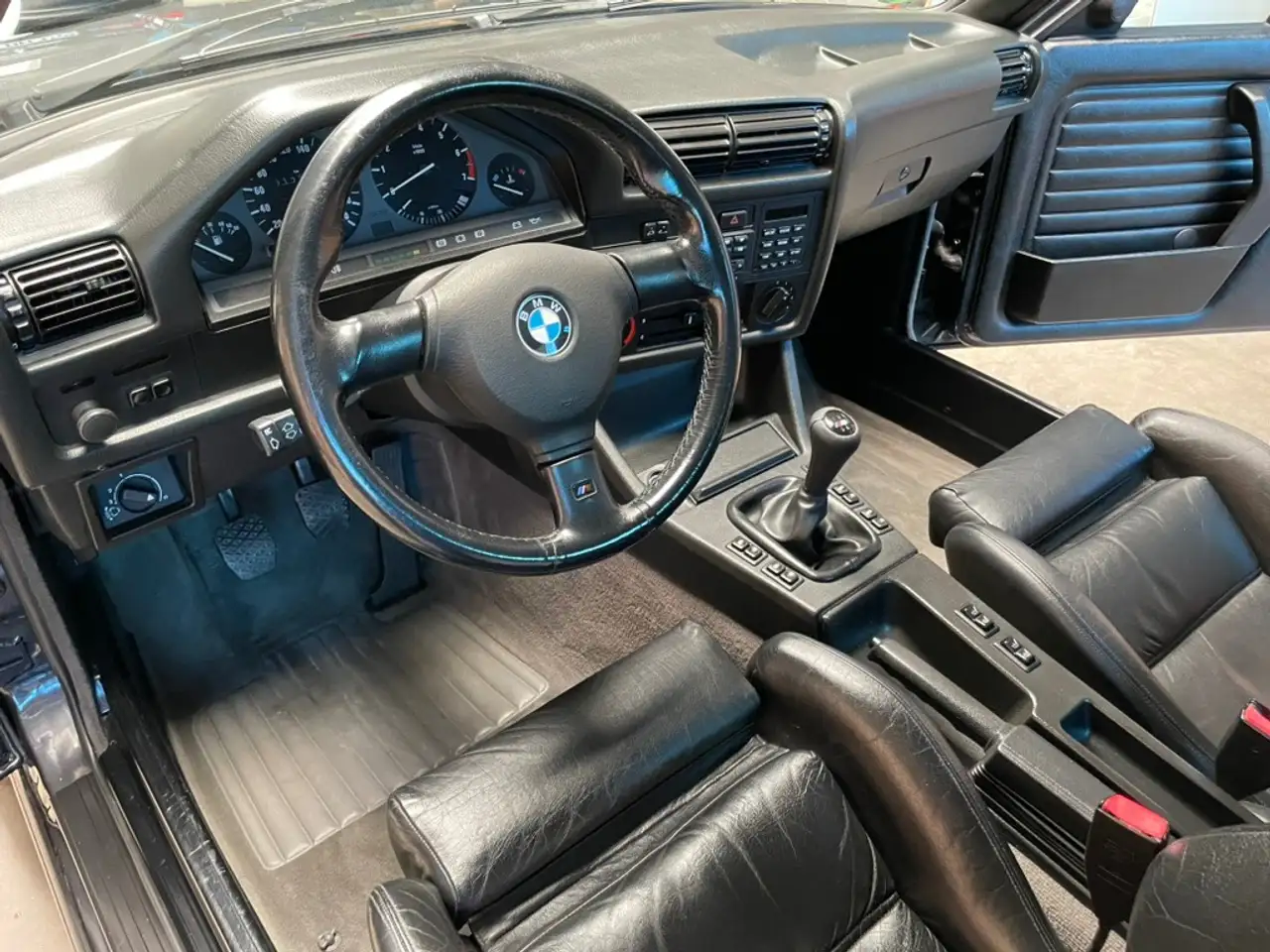 BMW 318i, foto 9