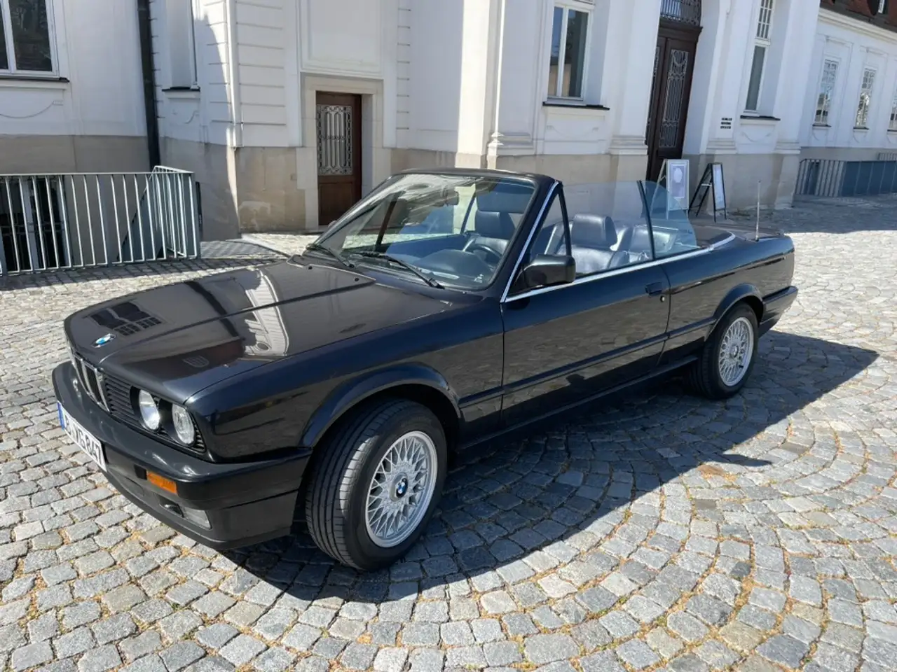 BMW 318i, foto 1