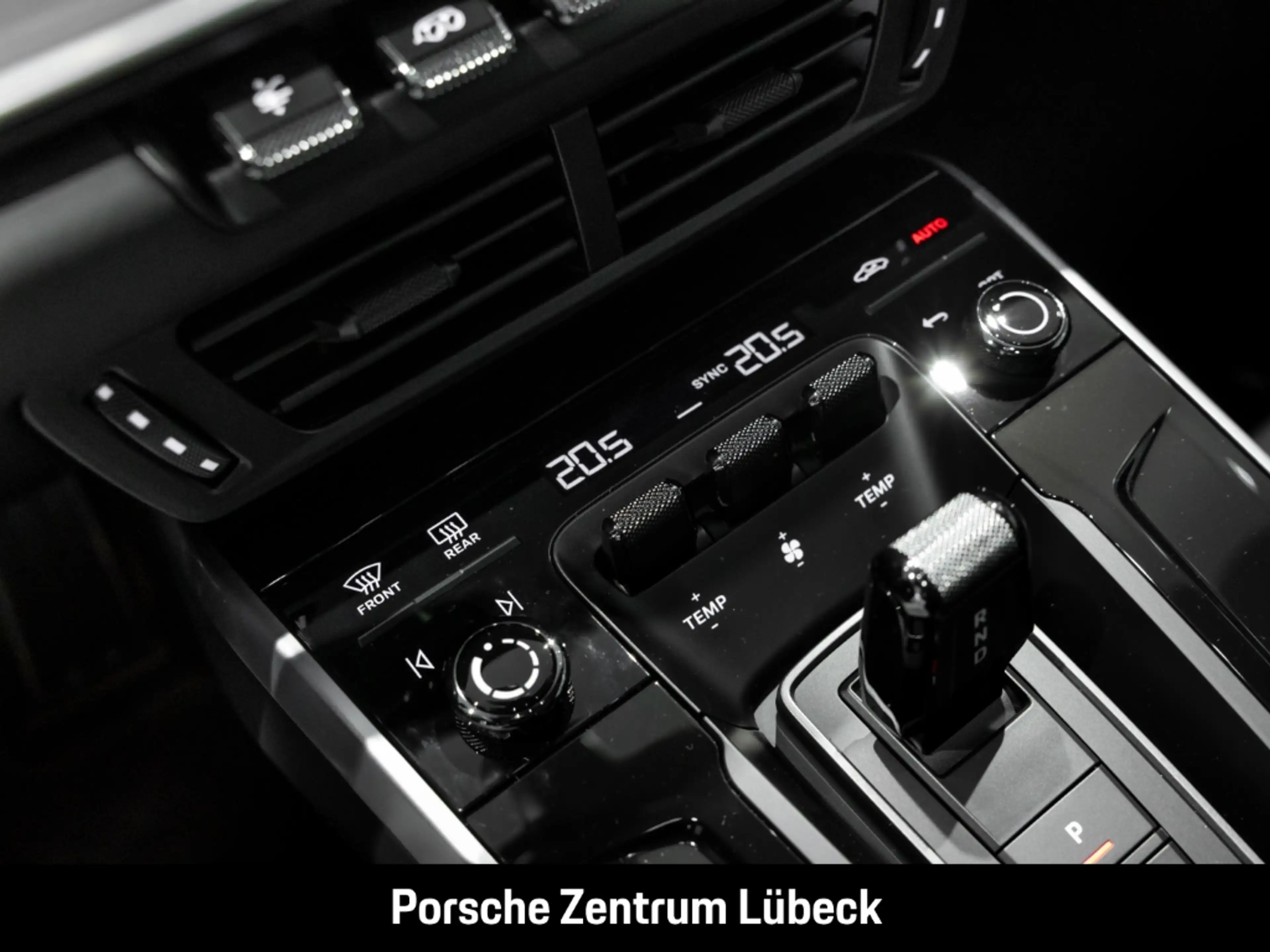 Porsche 992 911 Carrera 4S Liftsystem-VA Sportabgas BOSE — photo 31