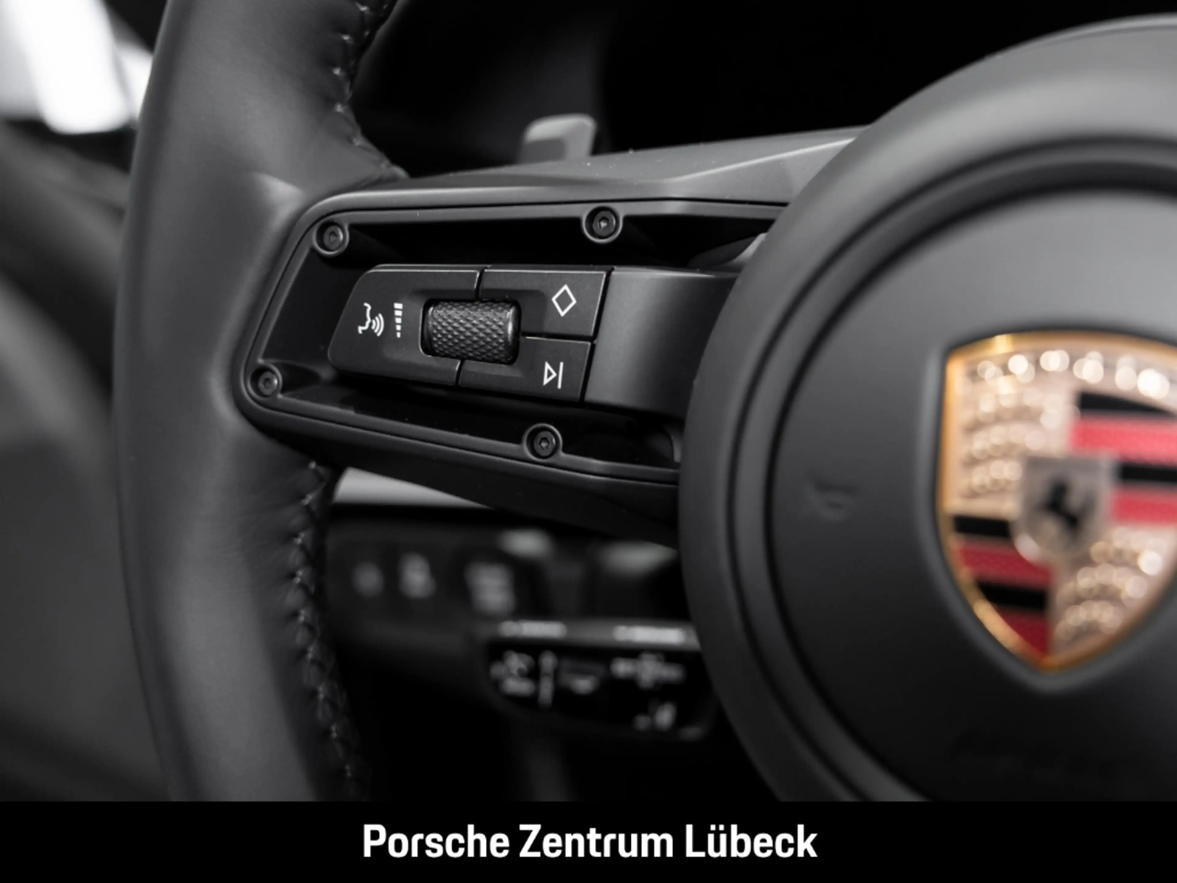Porsche 992 911 Carrera 4S Liftsystem-VA Sportabgas BOSE — photo 26