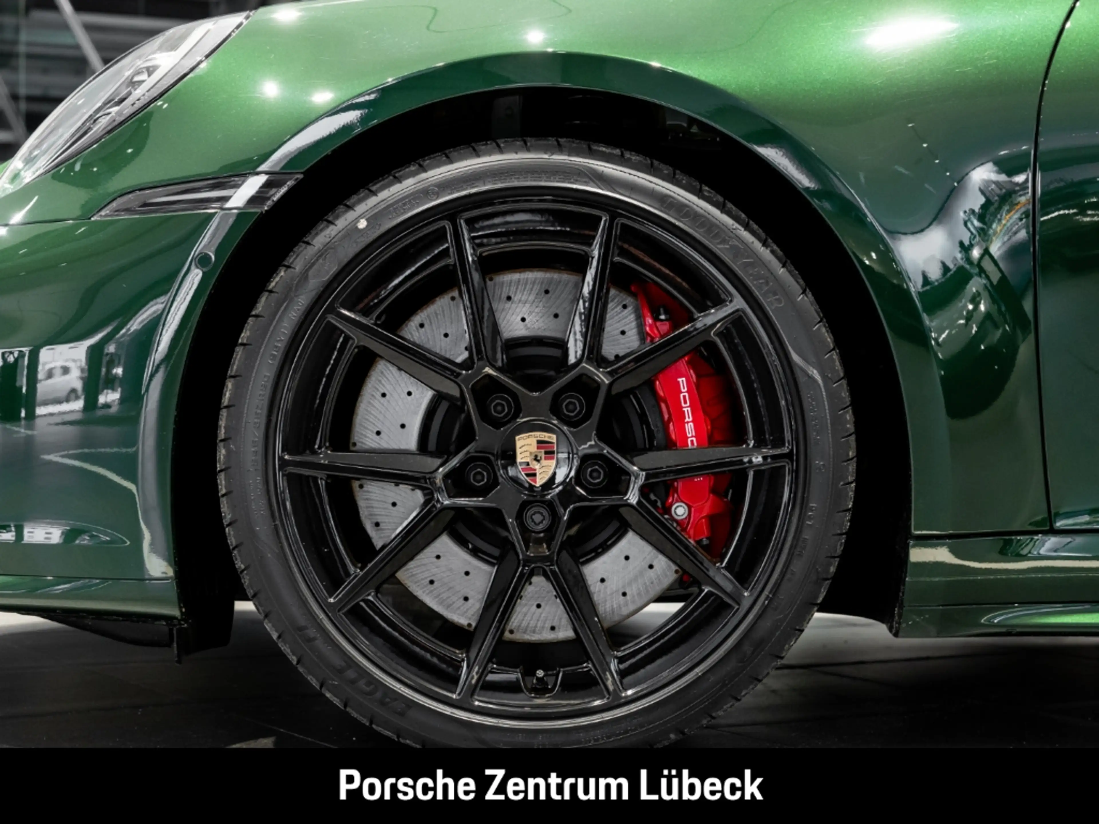 Porsche 992 911 Carrera 4S Liftsystem-VA Sportabgas BOSE — photo 11