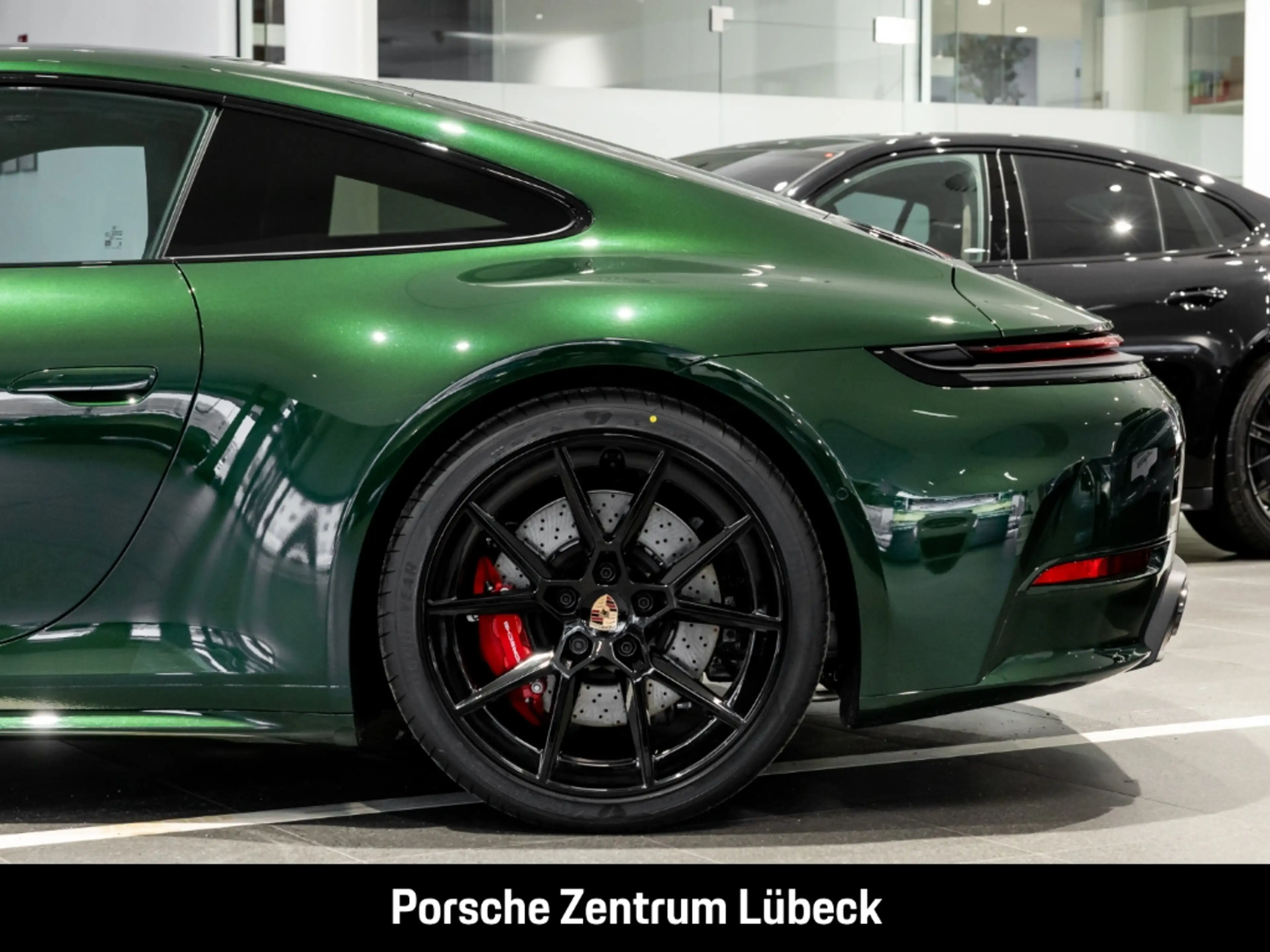 Porsche 992 911 Carrera 4S Liftsystem-VA Sportabgas BOSE — photo 12