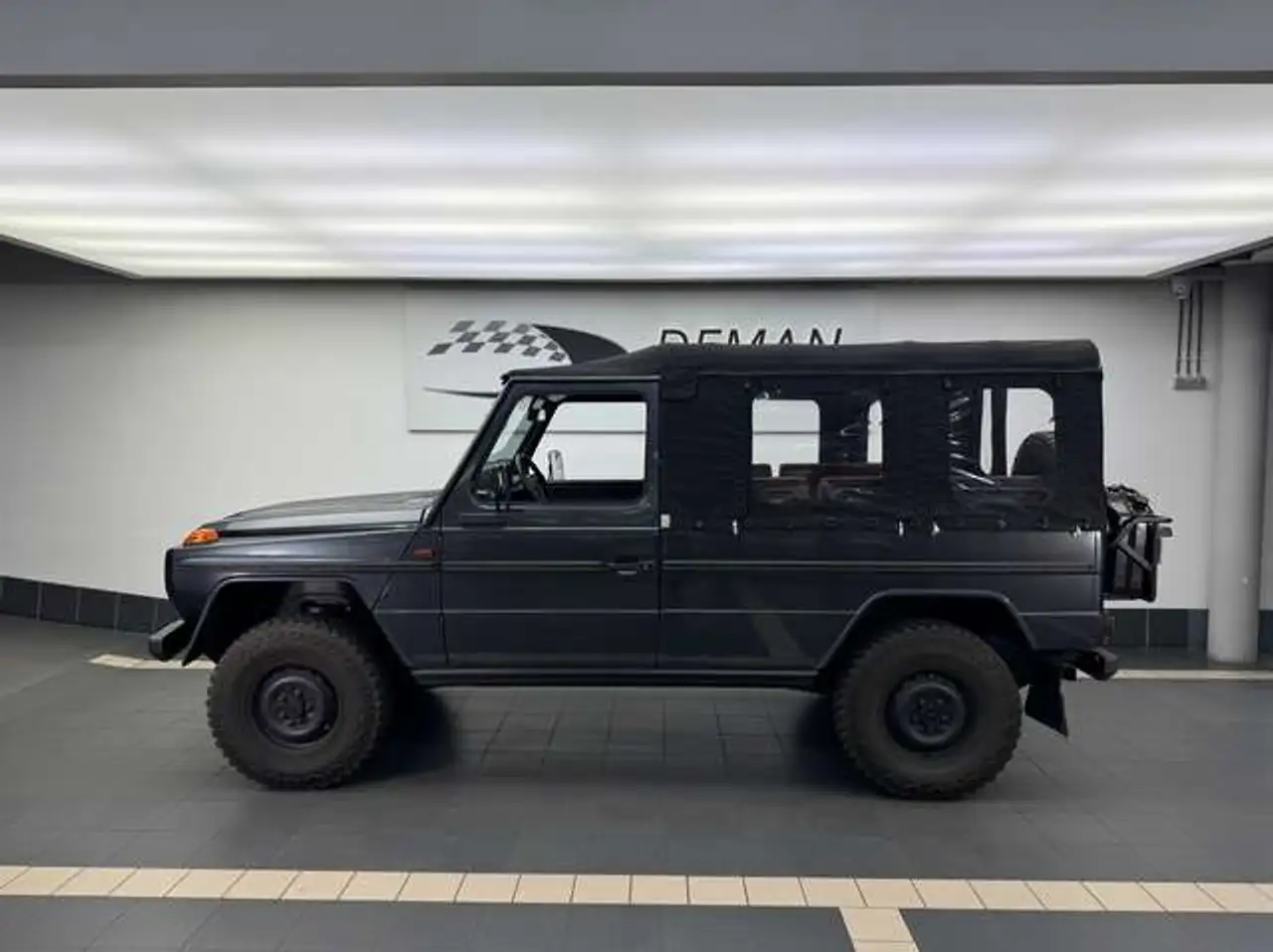 Mercedes-Benz G 230 GE-4X4 -Utilitaire -Oldtimer -8 places - 15.535 Km, foto 2