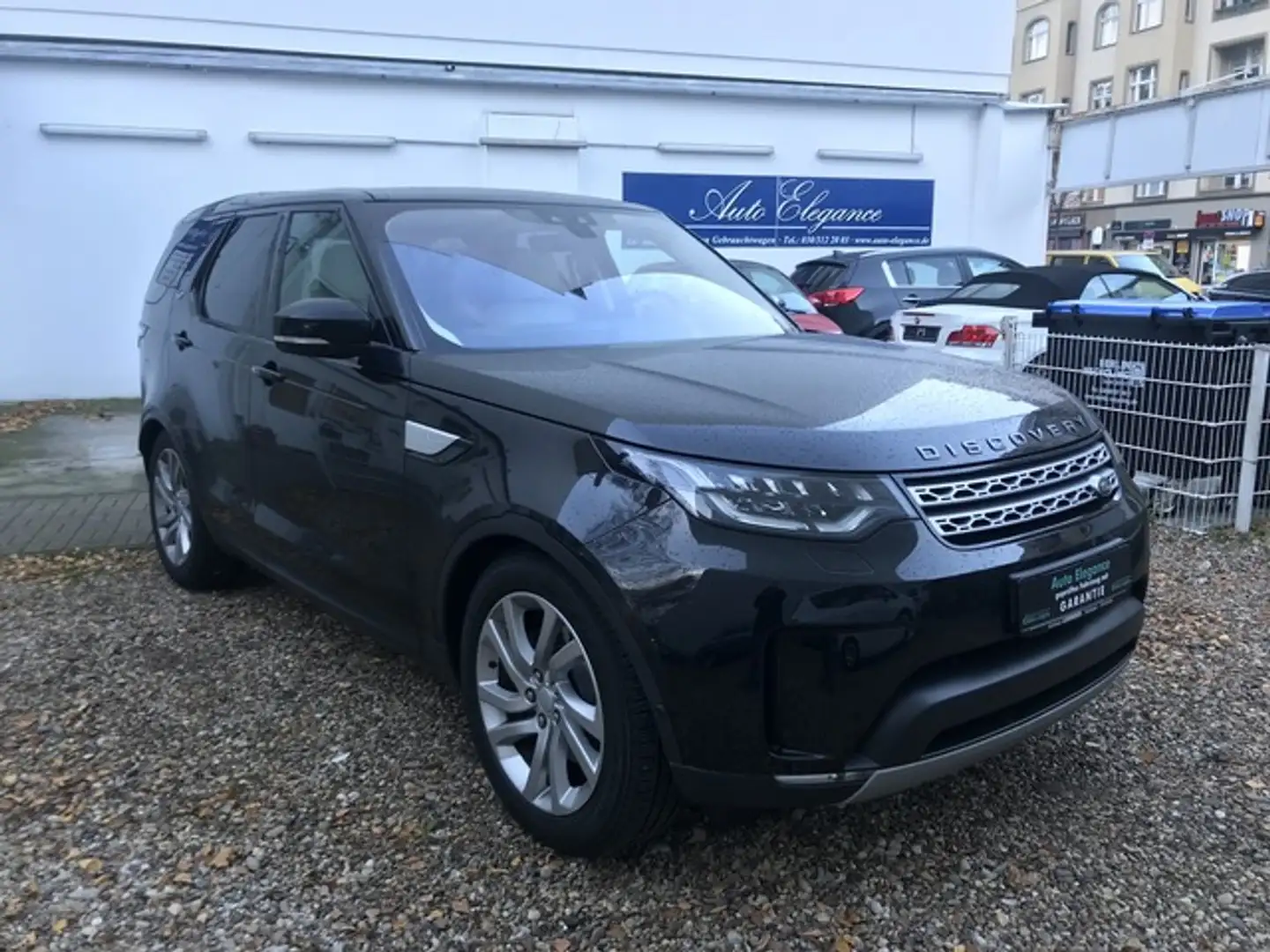 Land Rover Discovery 5 HSE TD4, AUTOMATIK,PANO, LEDER,LED: 1.Hand, Navi Schwarz - 2
