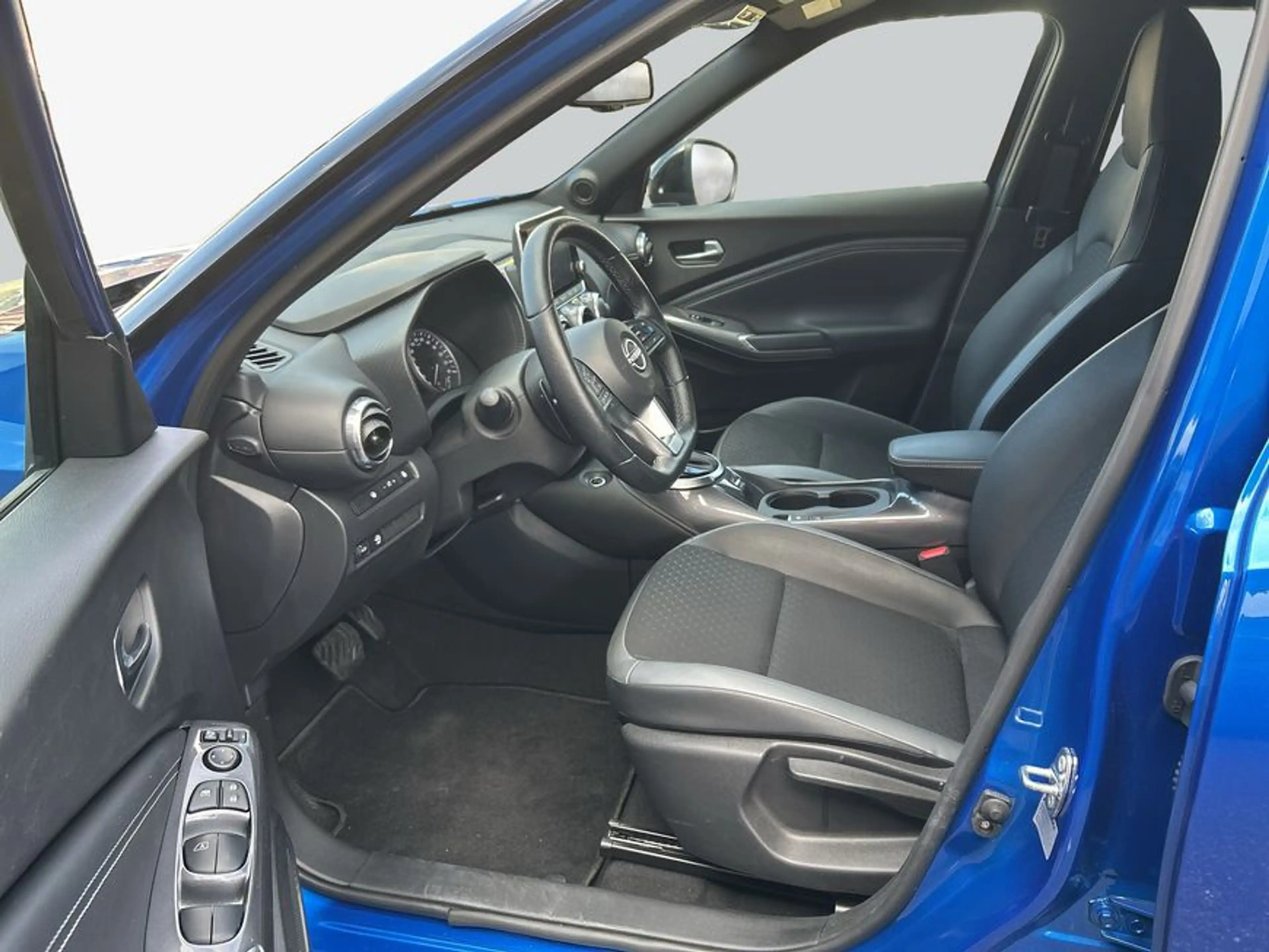 Nissan Juke 1.0 DIG-T DCT N-Connecta — photo 9