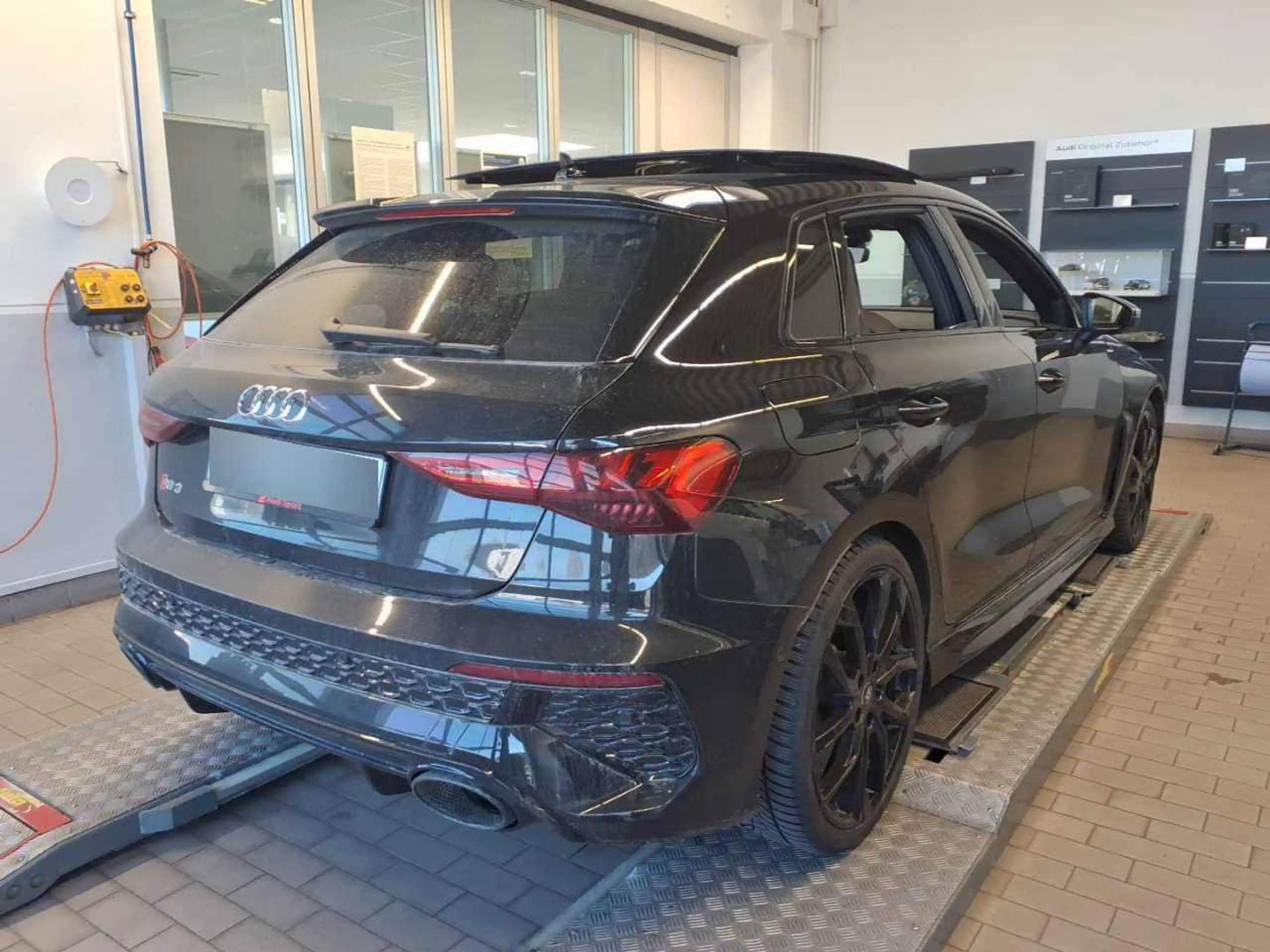 Audi RS3 +SPORTABGAS+RS-EXTERIEUR+PANORAMA — photo 6