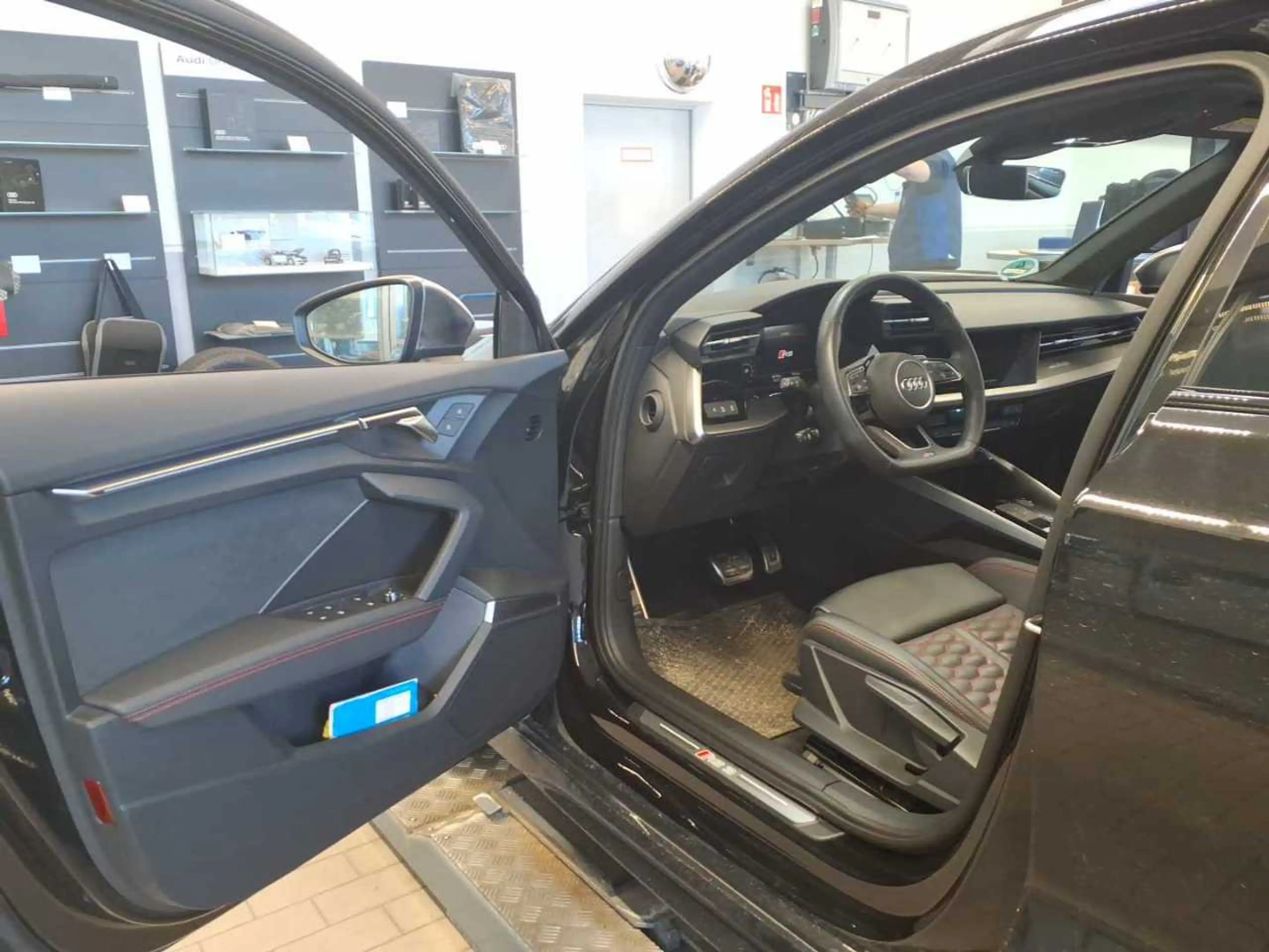 Audi RS3 +SPORTABGAS+RS-EXTERIEUR+PANORAMA — photo 3