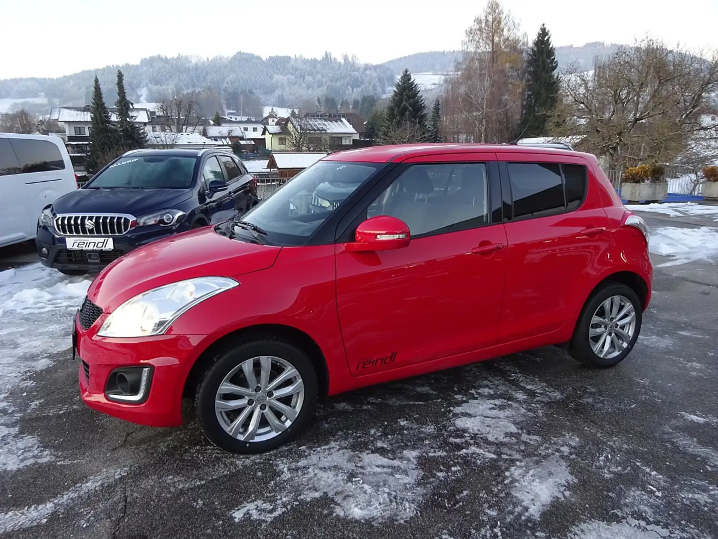 Suzuki Swift 1,2 DualJet "ALLRAD" Flash,Klimaautomatik,Sitzh... Rot - 1