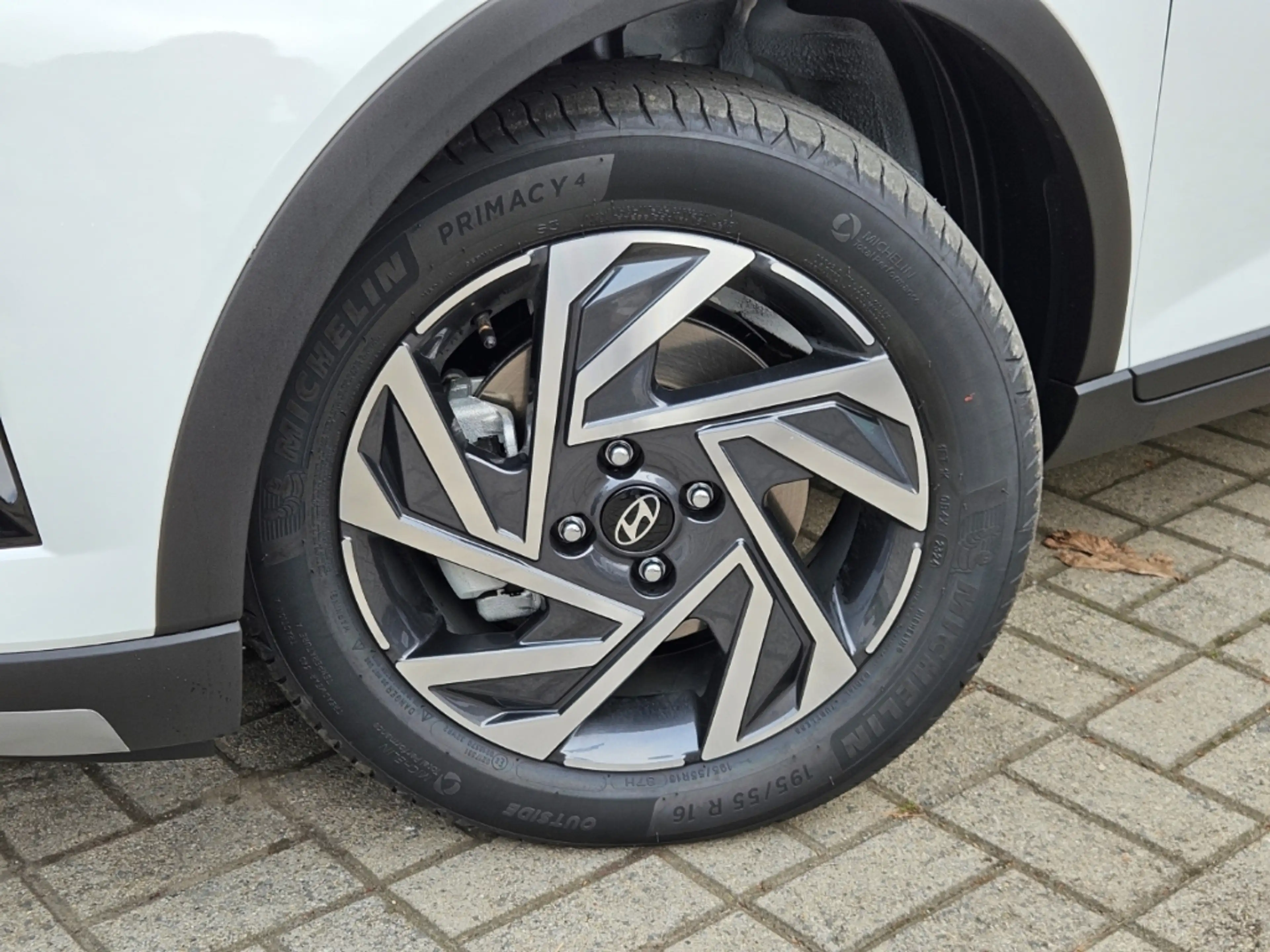 Hyundai BAYON 1.0 T-GDI M/T TREND, Komfort-Paket, Navi, Kamera, — photo 5