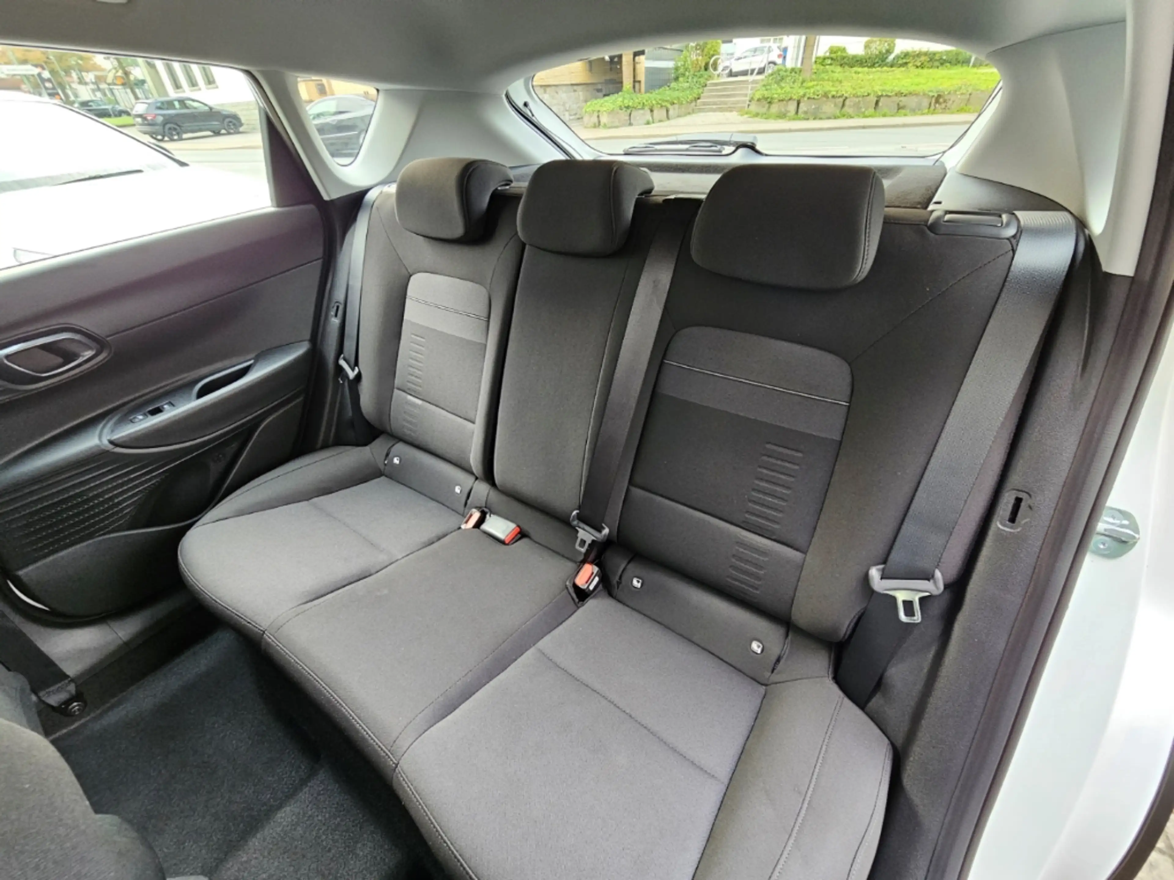 Hyundai BAYON 1.0 T-GDI M/T TREND, Komfort-Paket, Navi, Kamera, — photo 15