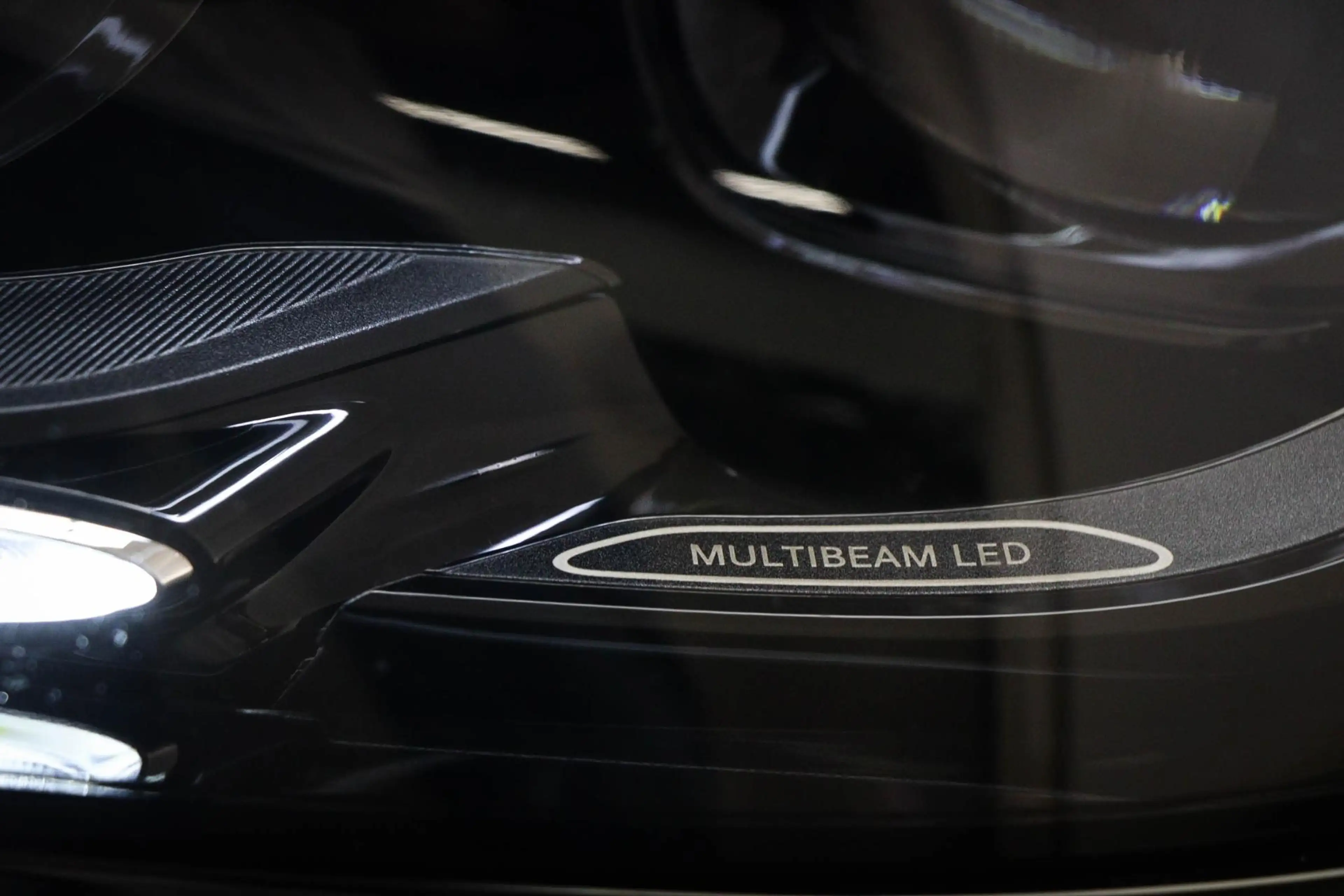 Mercedes-Benz GLE 450 4MATIC AMG Line Premium Plus | LUCHTVERING | PANOR — photo 20