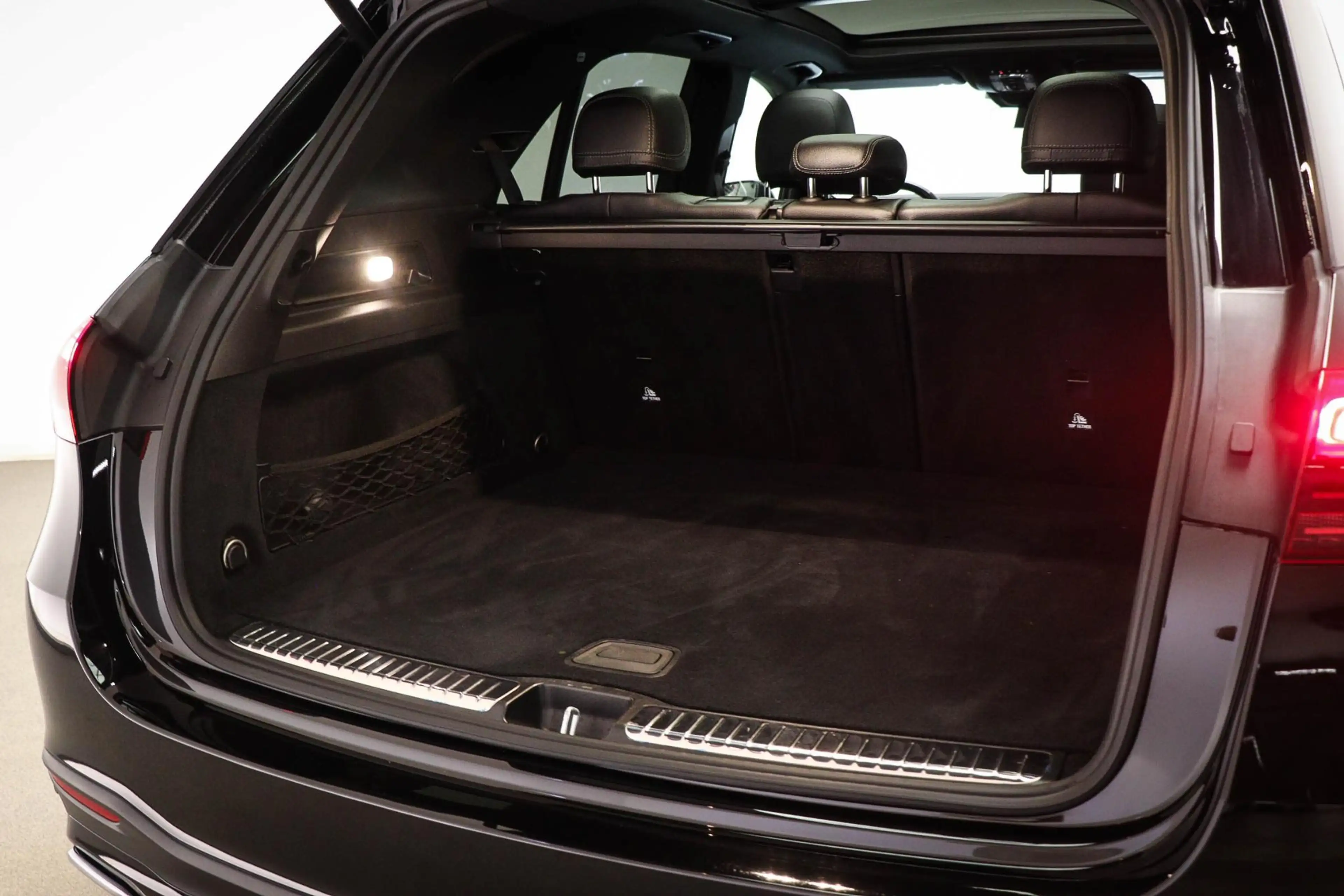 Mercedes-Benz GLE 450 4MATIC AMG Line Premium Plus | LUCHTVERING | PANOR — photo 13