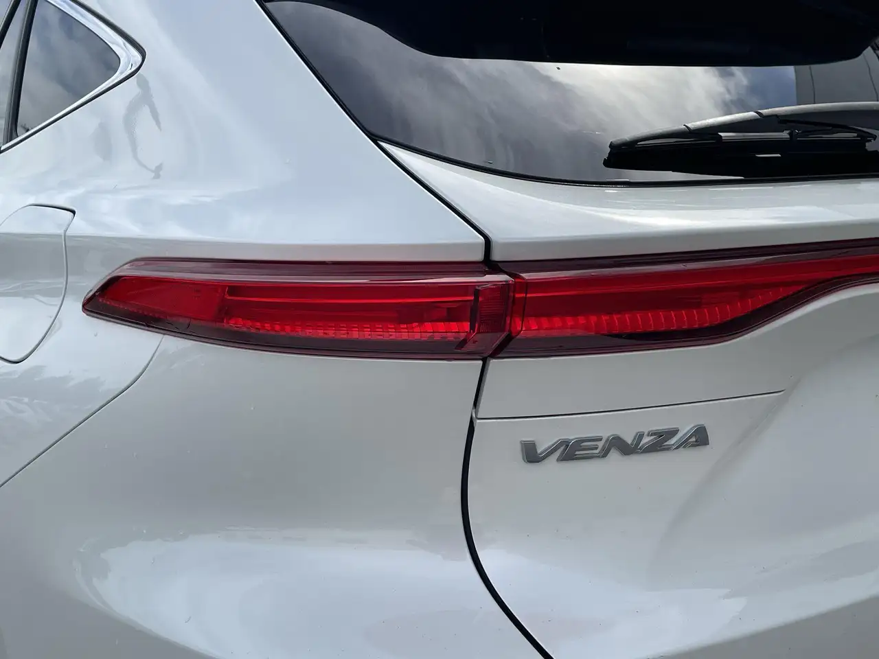 Toyota Venza photo Toyota Venza