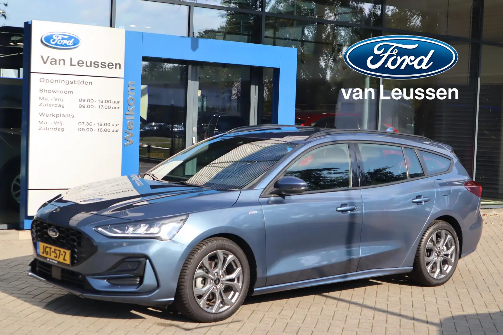 Ford Focus Wagon 125PK HYBRID ST-LINE AUTOMAAT ANDROID/APPLE Blau - 1