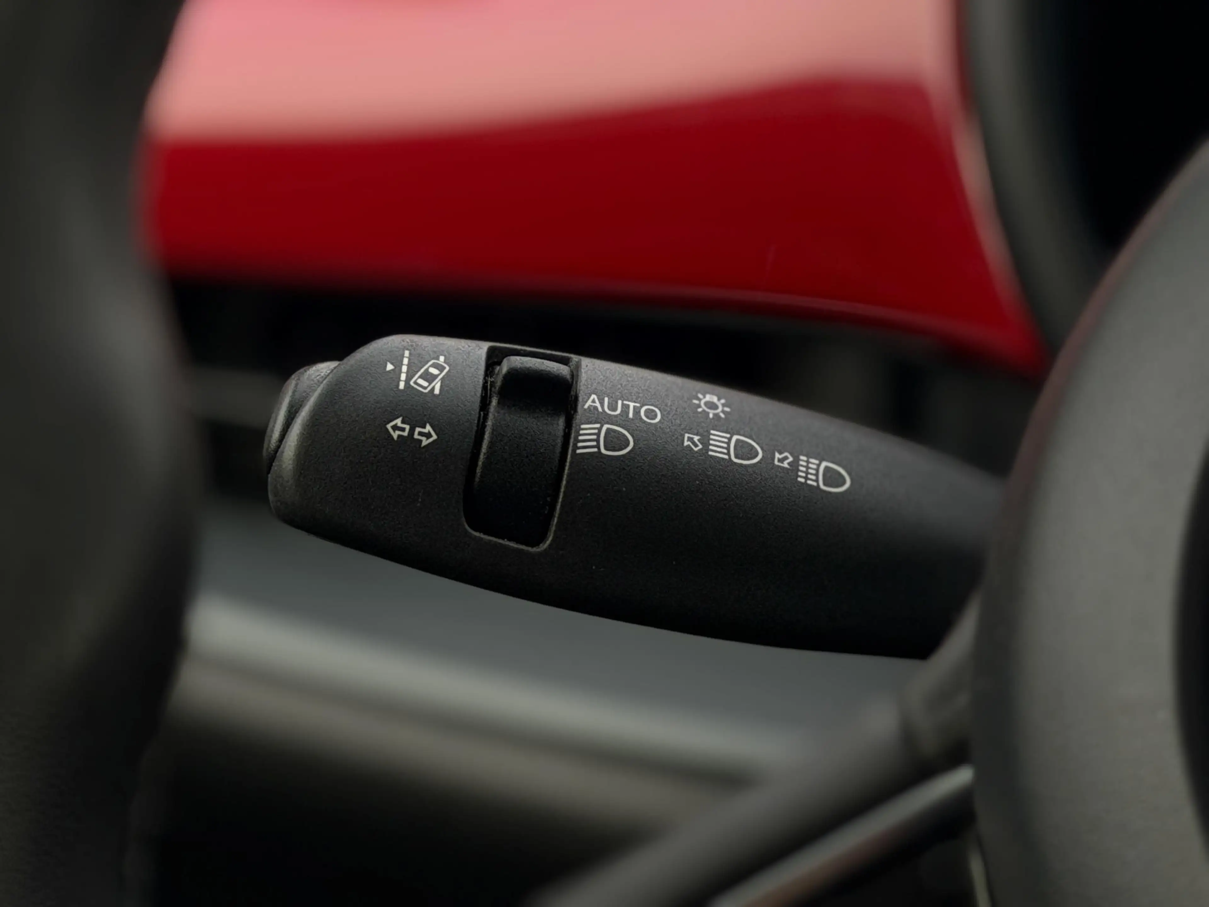 Fiat 500e RED 42 kWh *SOH 92%* Carplay|Digital Dash|LM 16" — photo 15