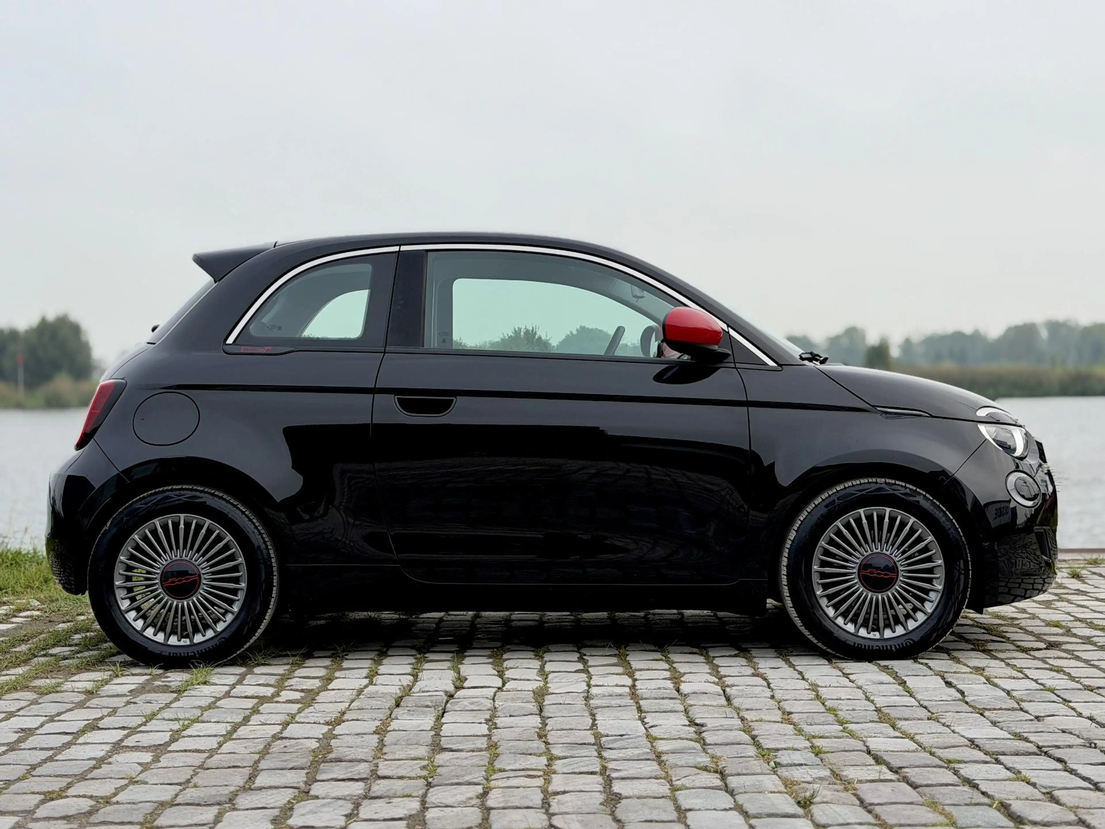 Fiat 500e RED 42 kWh *SOH 92%* Carplay|Digital Dash|LM 16" — photo 7