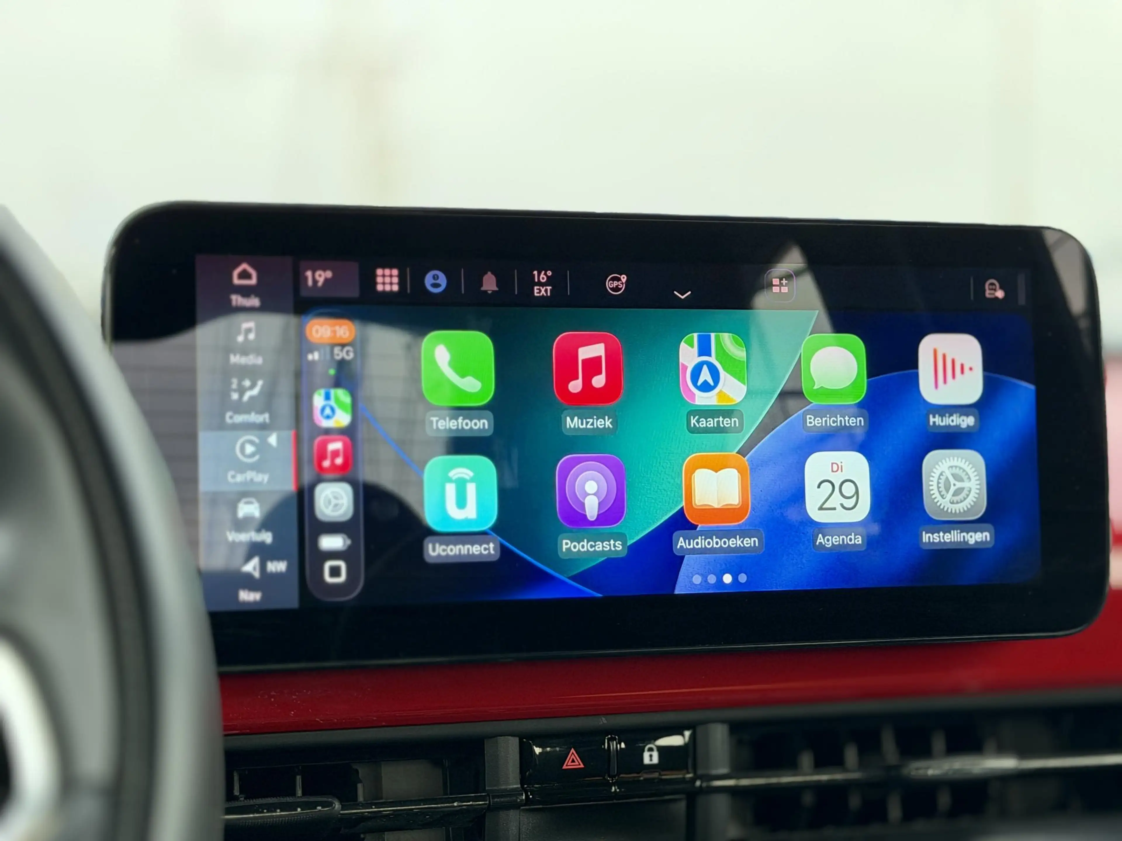 Fiat 500e RED 42 kWh *SOH 92%* Carplay|Digital Dash|LM 16" — photo 17