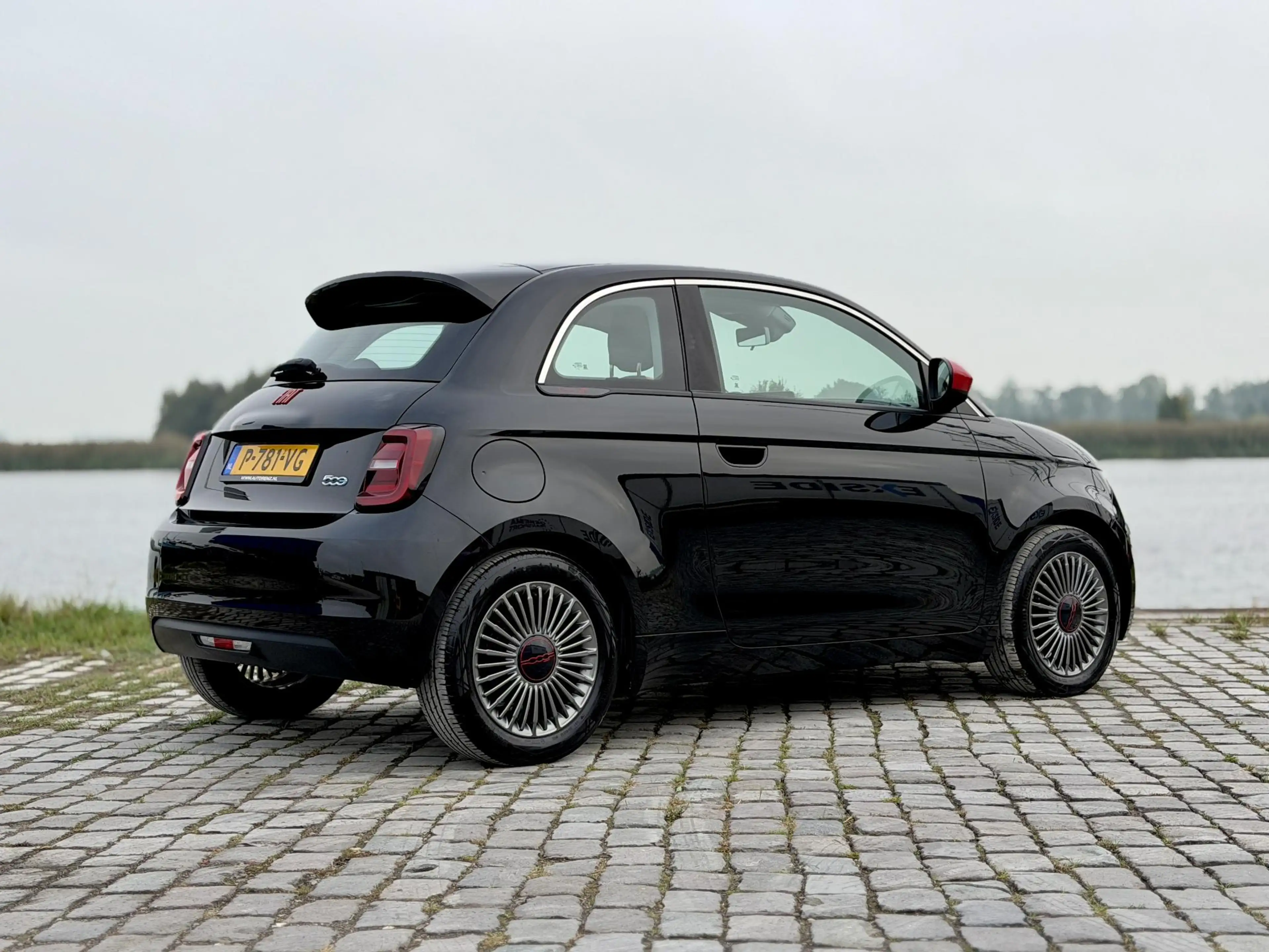 Fiat 500e RED 42 kWh *SOH 92%* Carplay|Digital Dash|LM 16" — photo 5