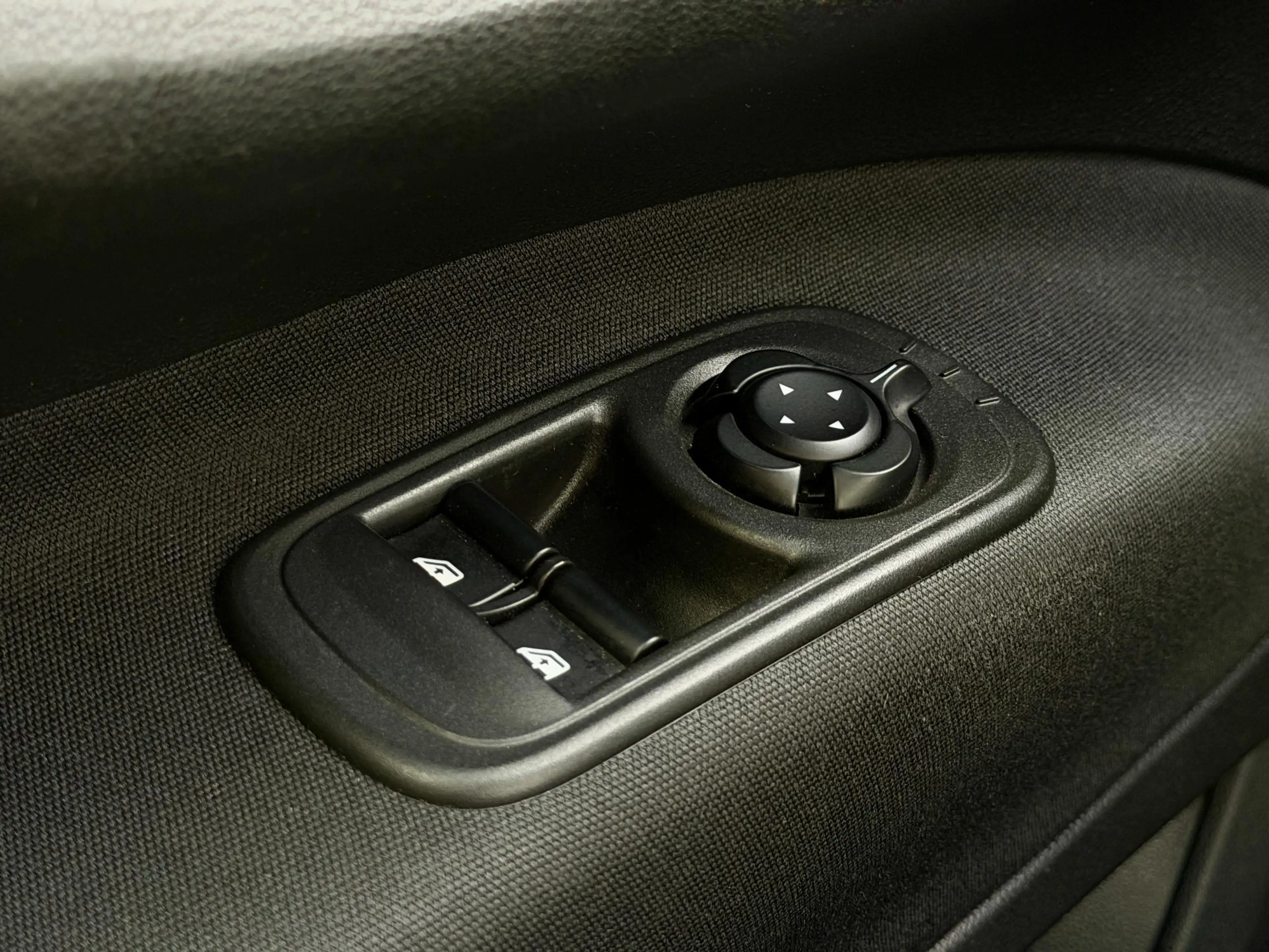 Fiat 500e RED 42 kWh *SOH 92%* Carplay|Digital Dash|LM 16" — photo 21
