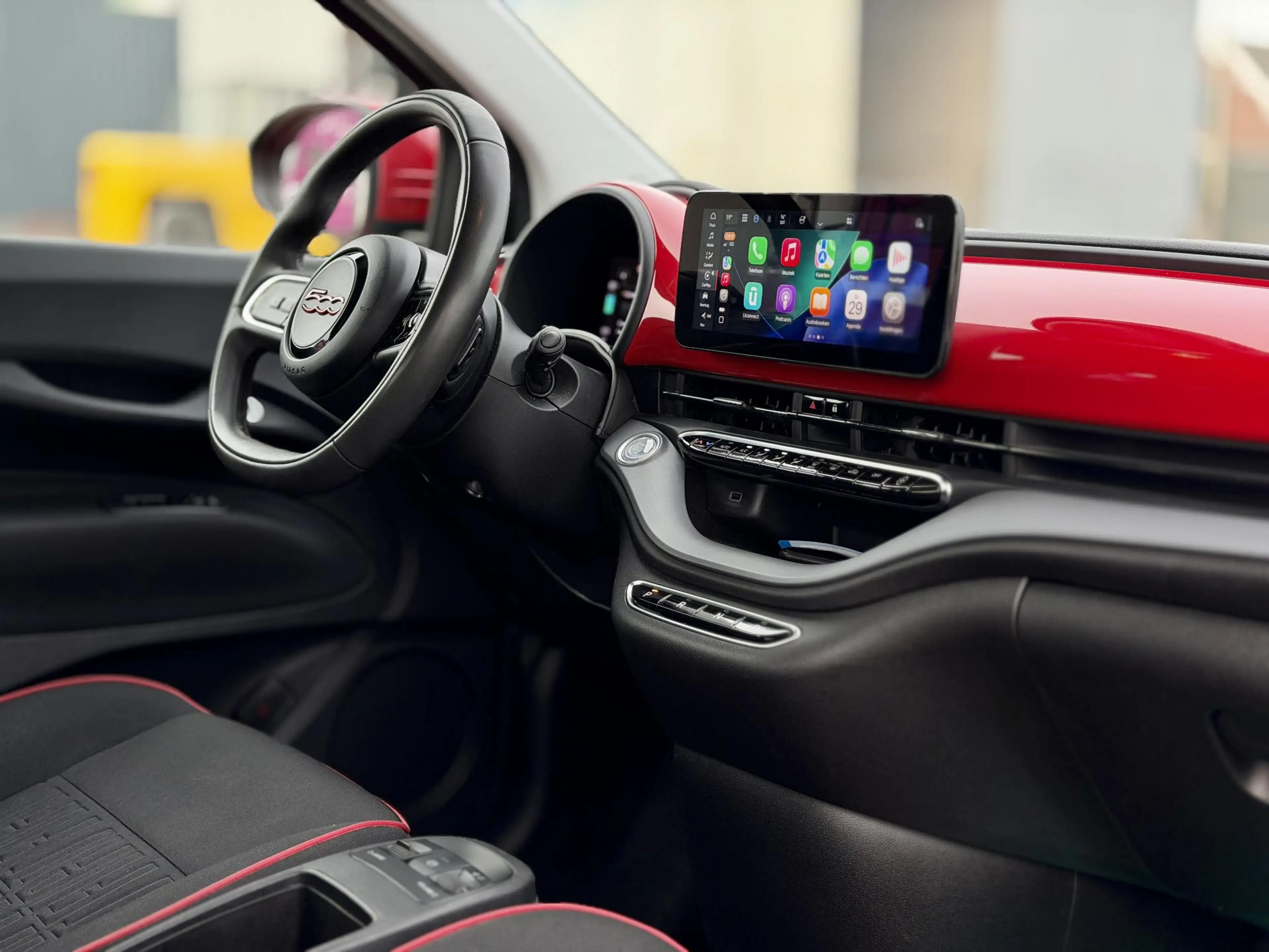 Fiat 500e RED 42 kWh *SOH 92%* Carplay|Digital Dash|LM 16" — photo 11