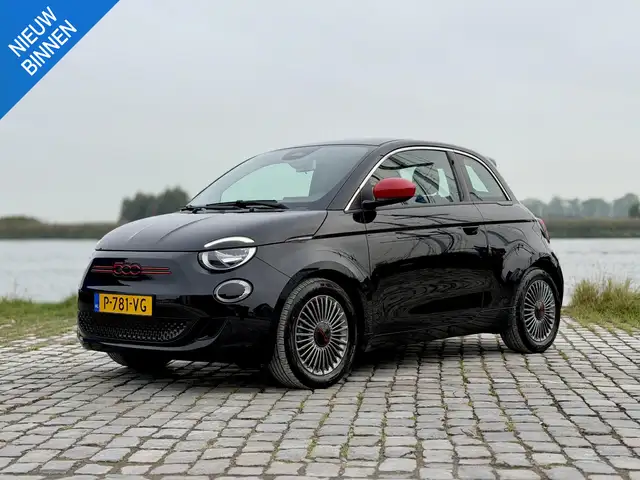 Fiat 500e RED 42 kWh *SOH 92%* Carplay|Digital Dash|LM 16"