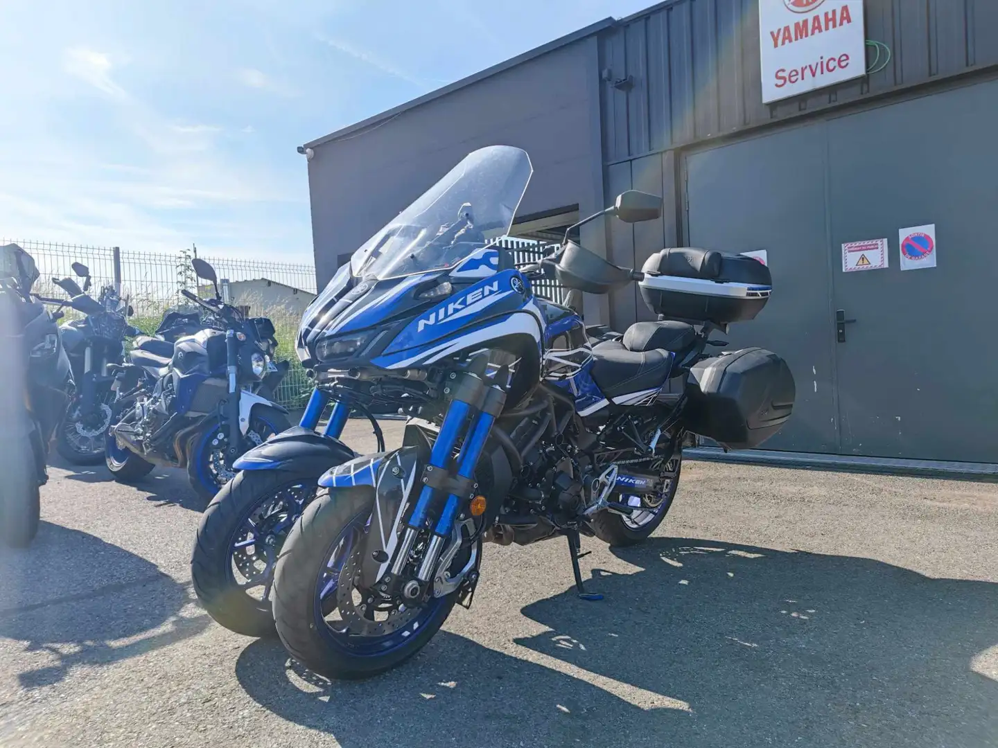 Yamaha Niken Bleu - 2