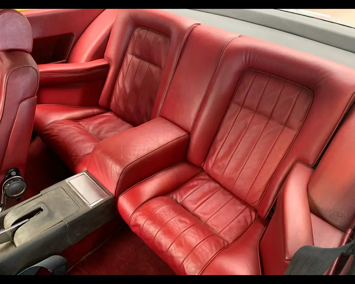 Ferrari 365 GT4 2+2 V12, foto 11