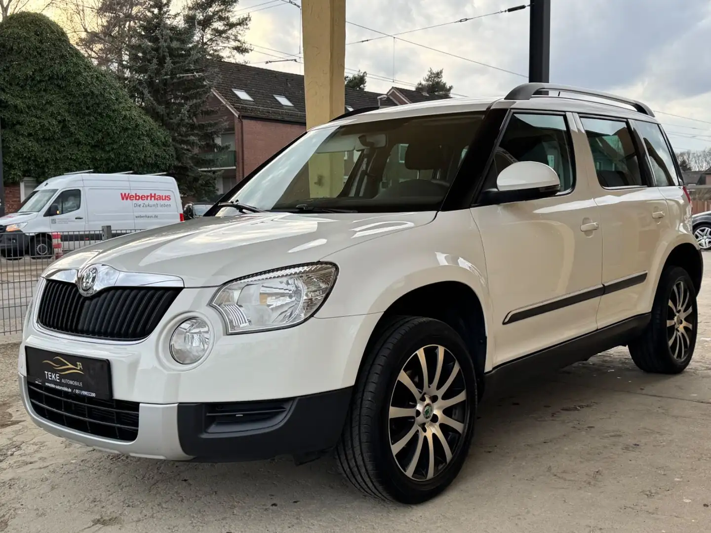 Skoda Yeti Active Plus Edition Shz|Pdc|Tüv| Weiß - 1