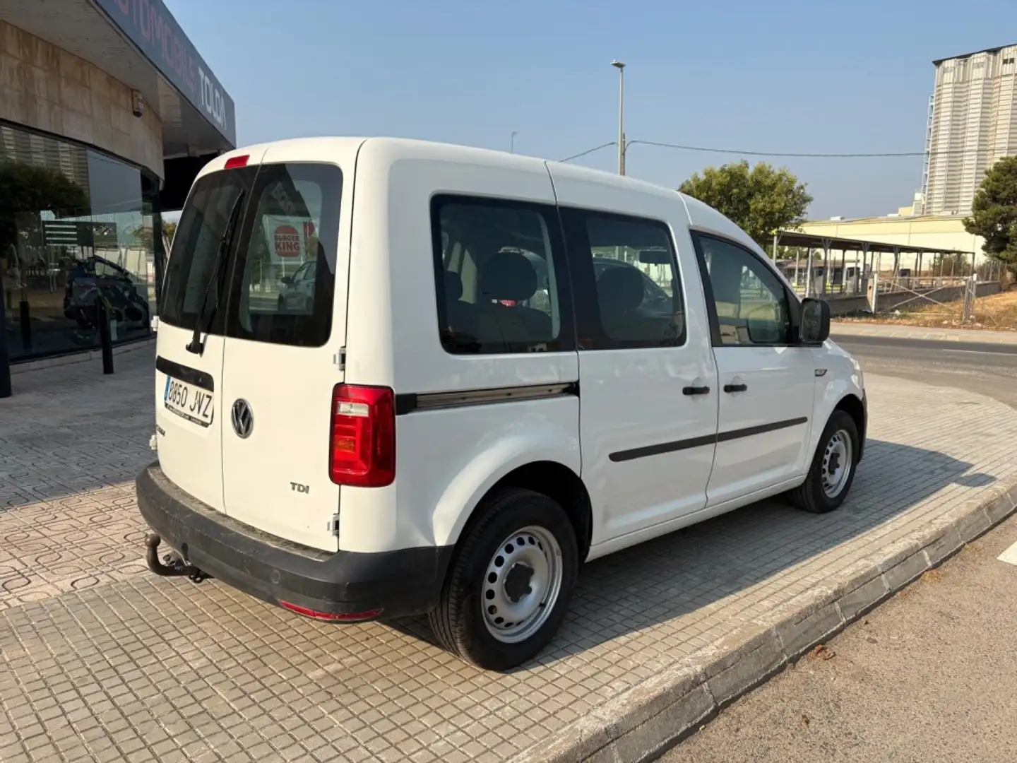 Volkswagen Caddy 2.0TDI Kombi 55kW Blanco - 2