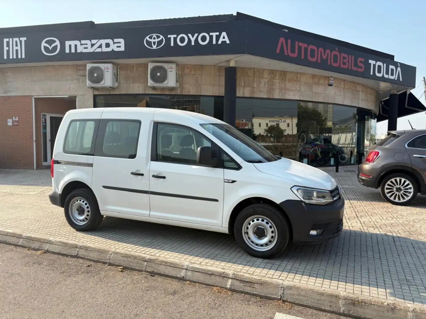 Volkswagen Caddy 2.0TDI Kombi 55kW Blanco - 1